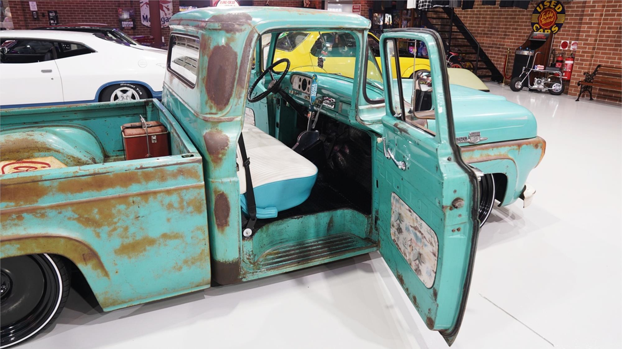 1959 FORD F100 AUTOMATIC PICK UP TRUCK