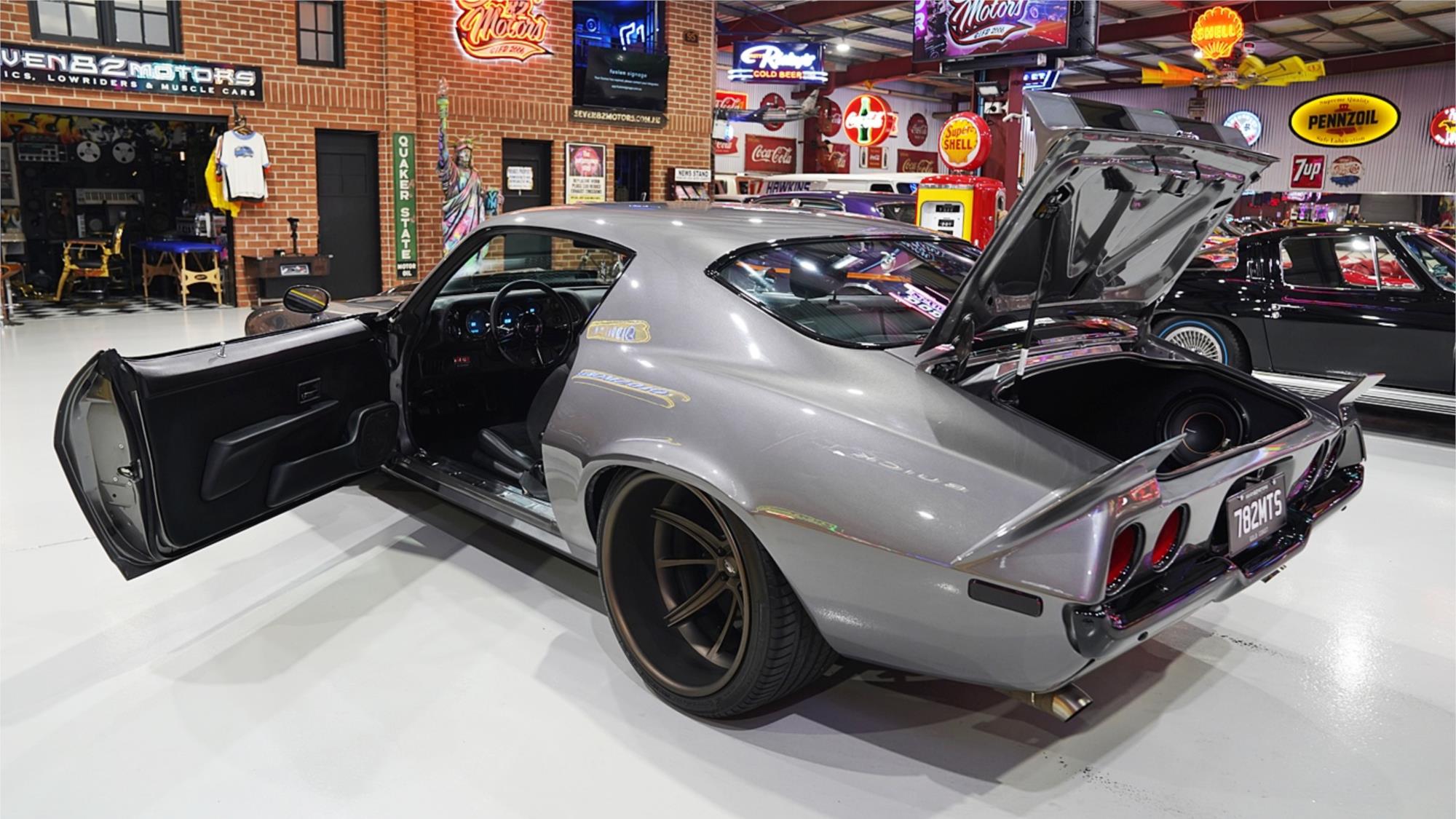 1972 CHEVROLET CAMARO Z28 MANUAL COUPE