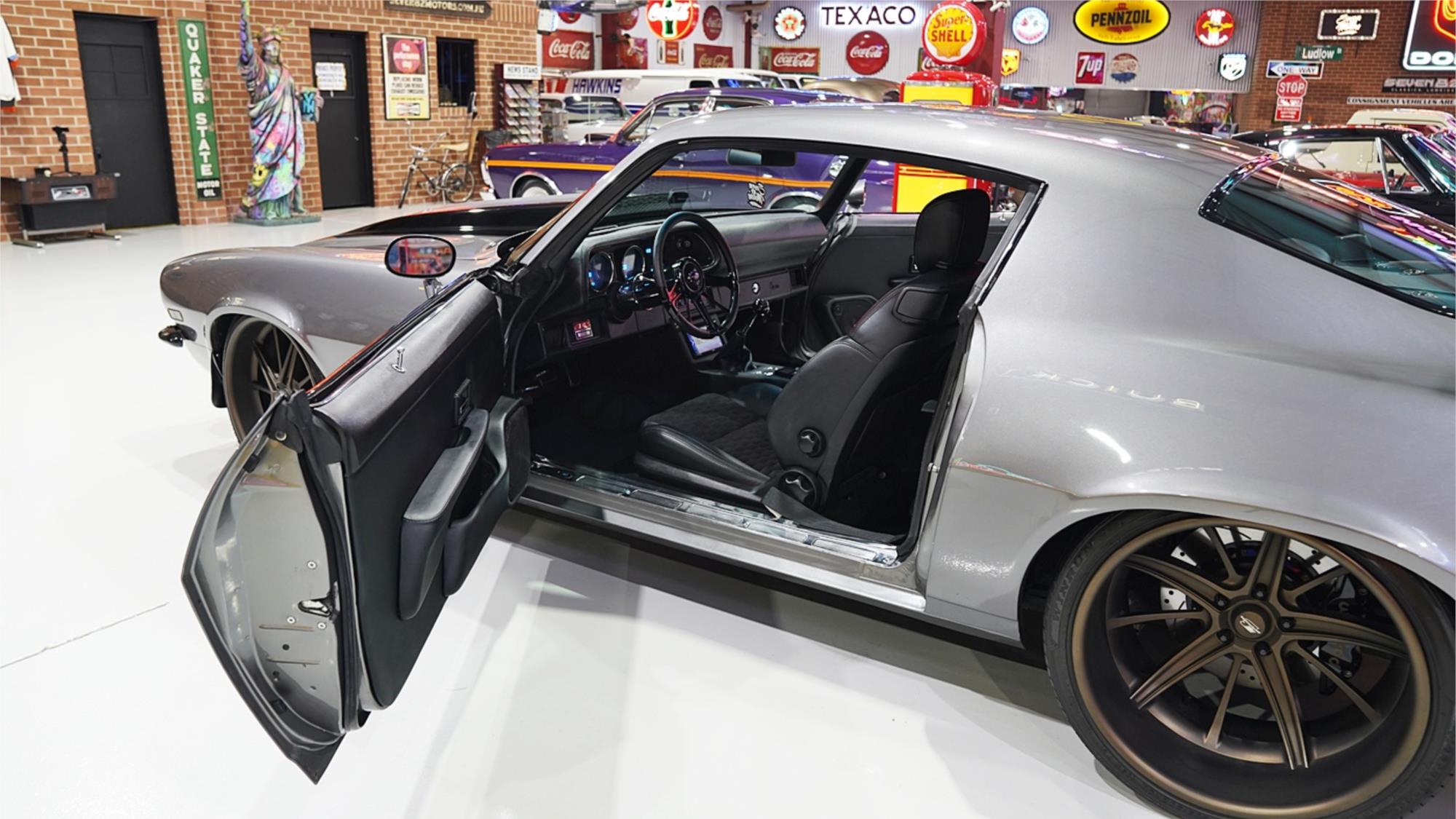 1972 CHEVROLET CAMARO Z28 MANUAL COUPE