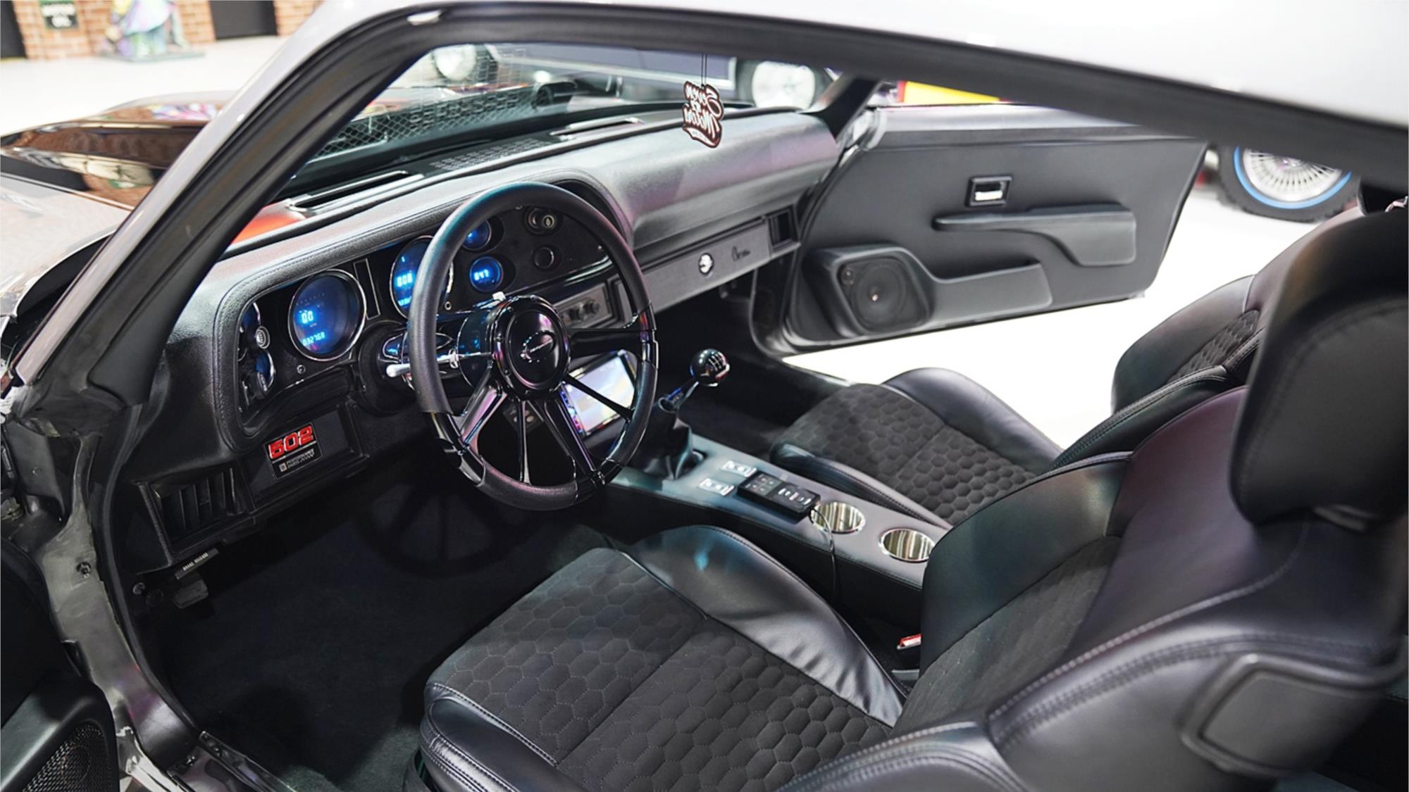 1972 CHEVROLET CAMARO Z28 MANUAL COUPE