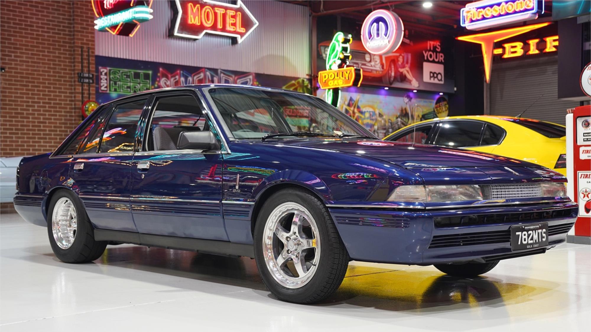 1987 HOLDEN CALAIS VL TURBO MANUAL SEDAN