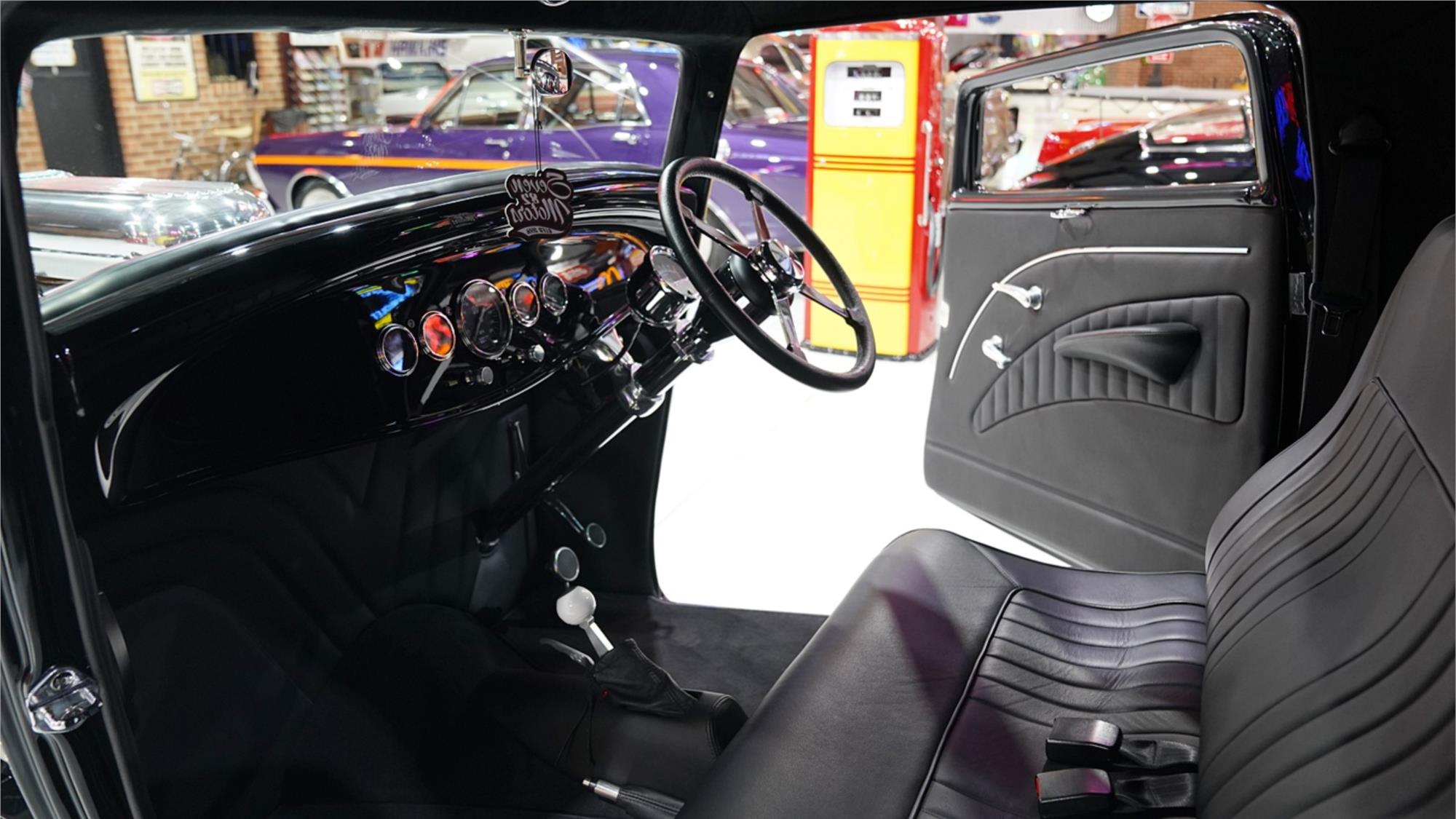 1932 FORD THREE WINDOW COUPE AUTOMATIC HOT ROD COUPE