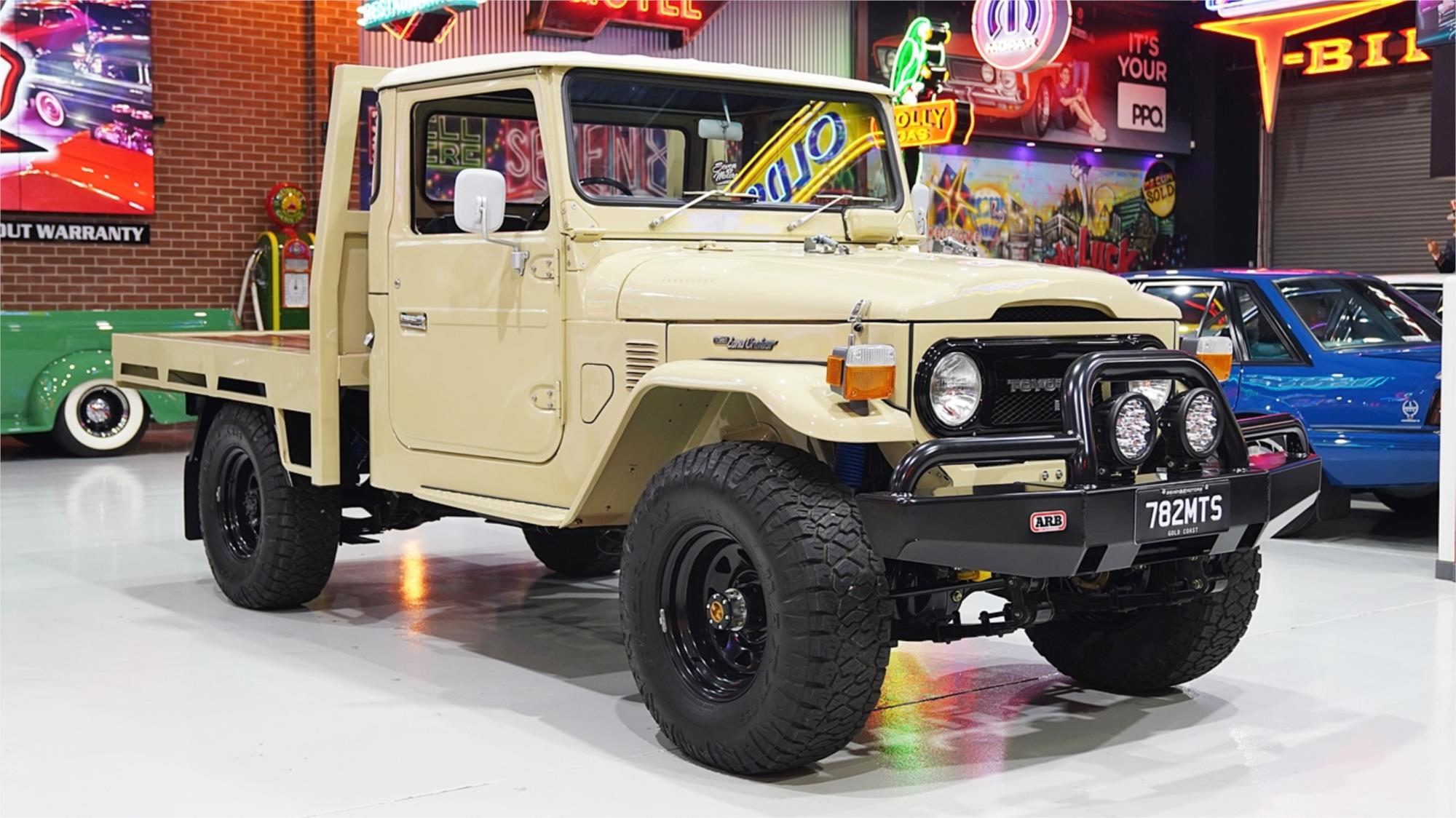 1977 TOYOTA LANDCRUISER HJ45 MANUAL TRAYTOP