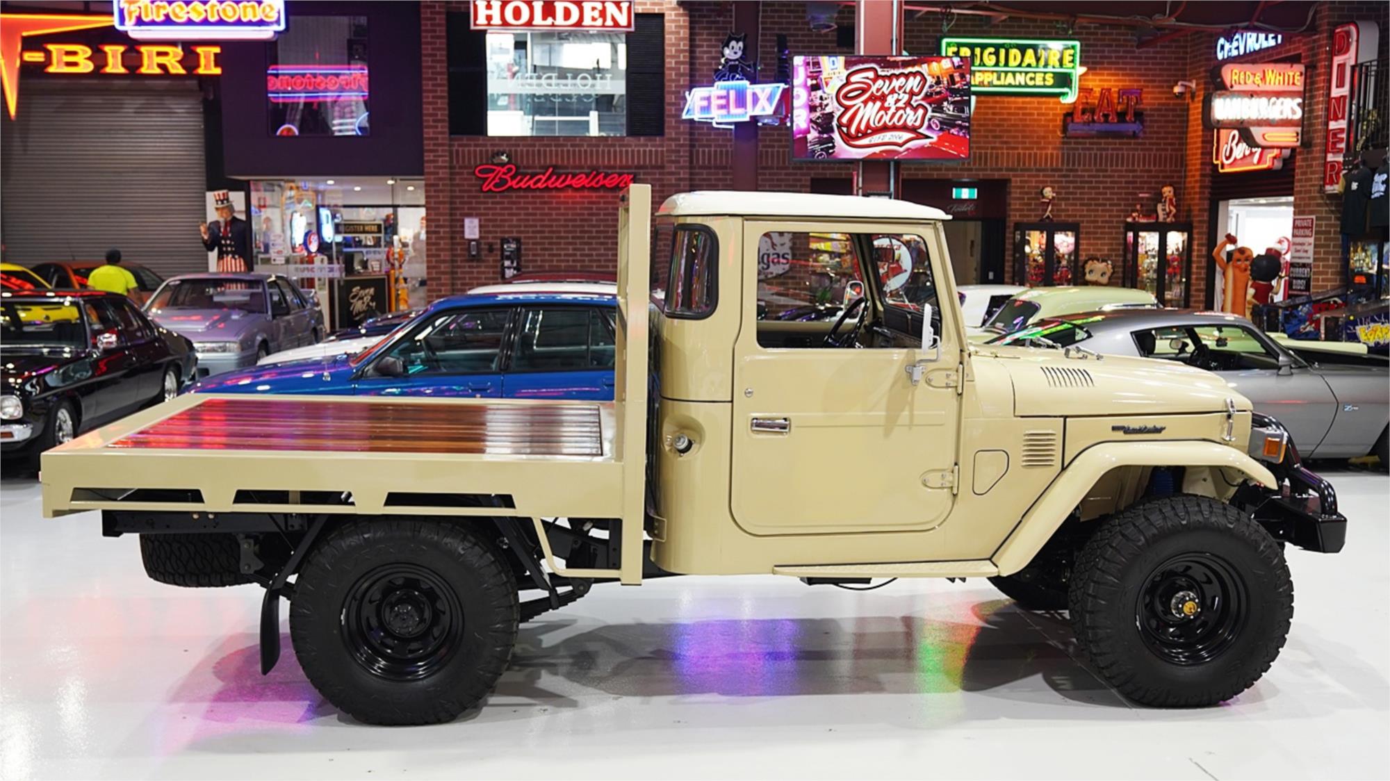 1977 TOYOTA LANDCRUISER HJ45 MANUAL TRAYTOP