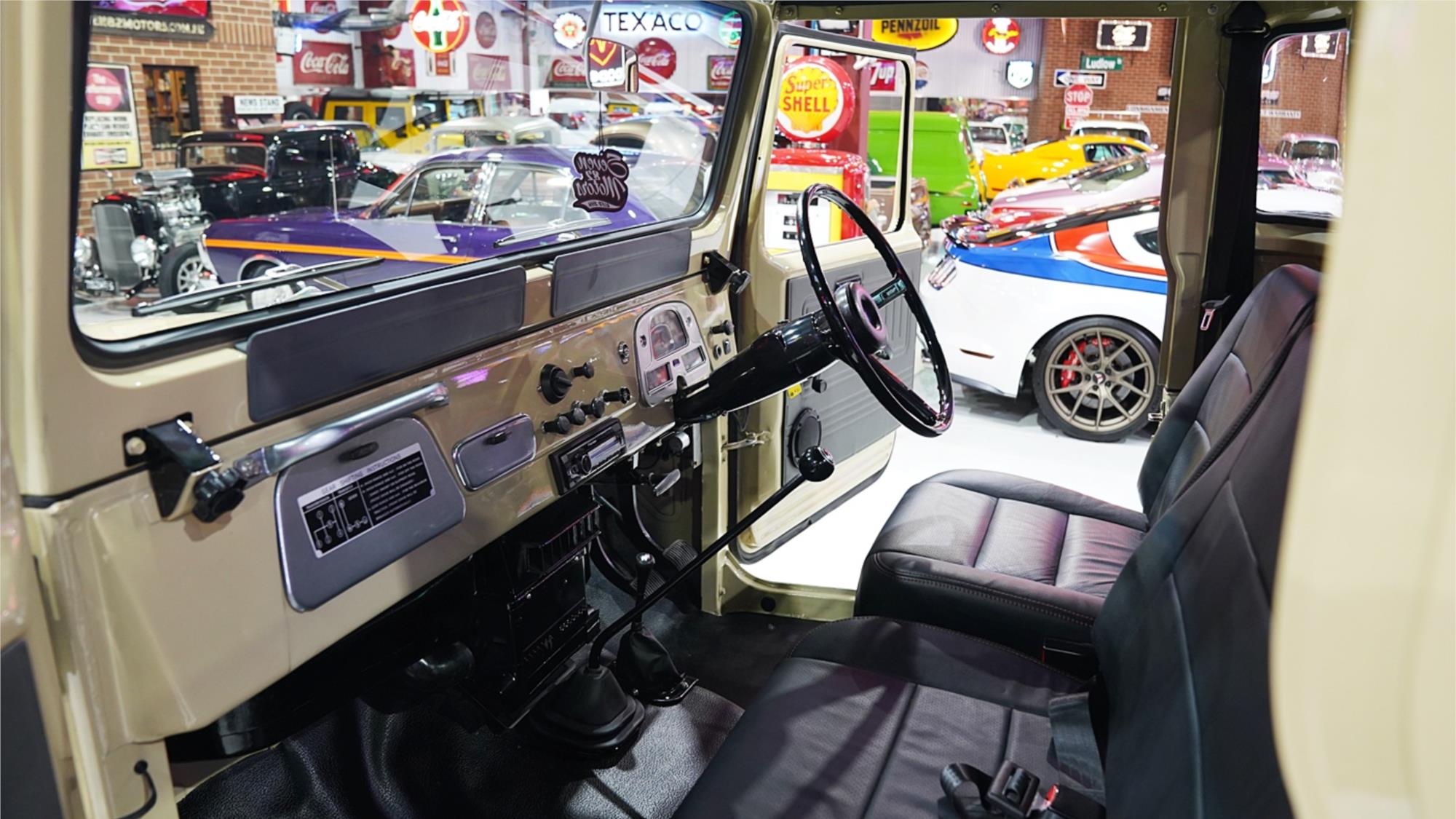 1977 TOYOTA LANDCRUISER HJ45 MANUAL TRAYTOP