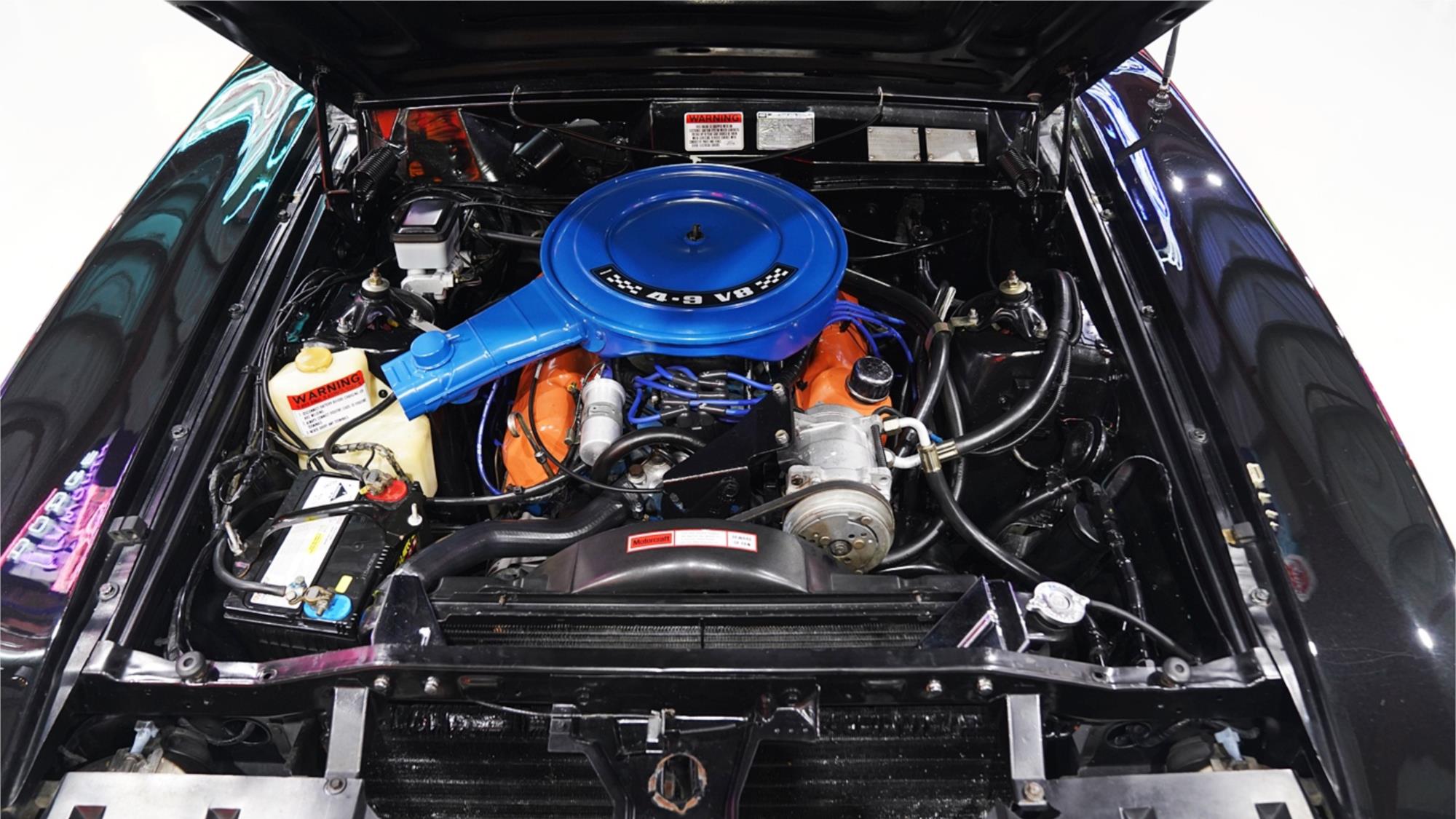1977 FORD FALCON XC 500 3 SP MANUAL 4D SEDAN