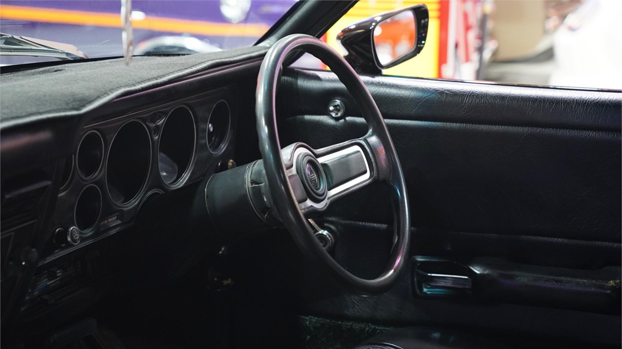 1977 FORD FALCON XC 500 3 SP MANUAL 4D SEDAN