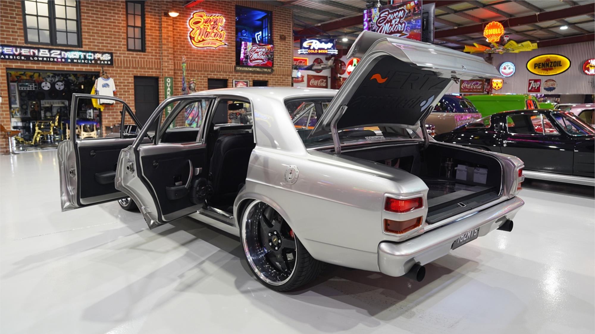 1971 FORD FALCON XY [EMPTY] AUTOMATIC SEDAN