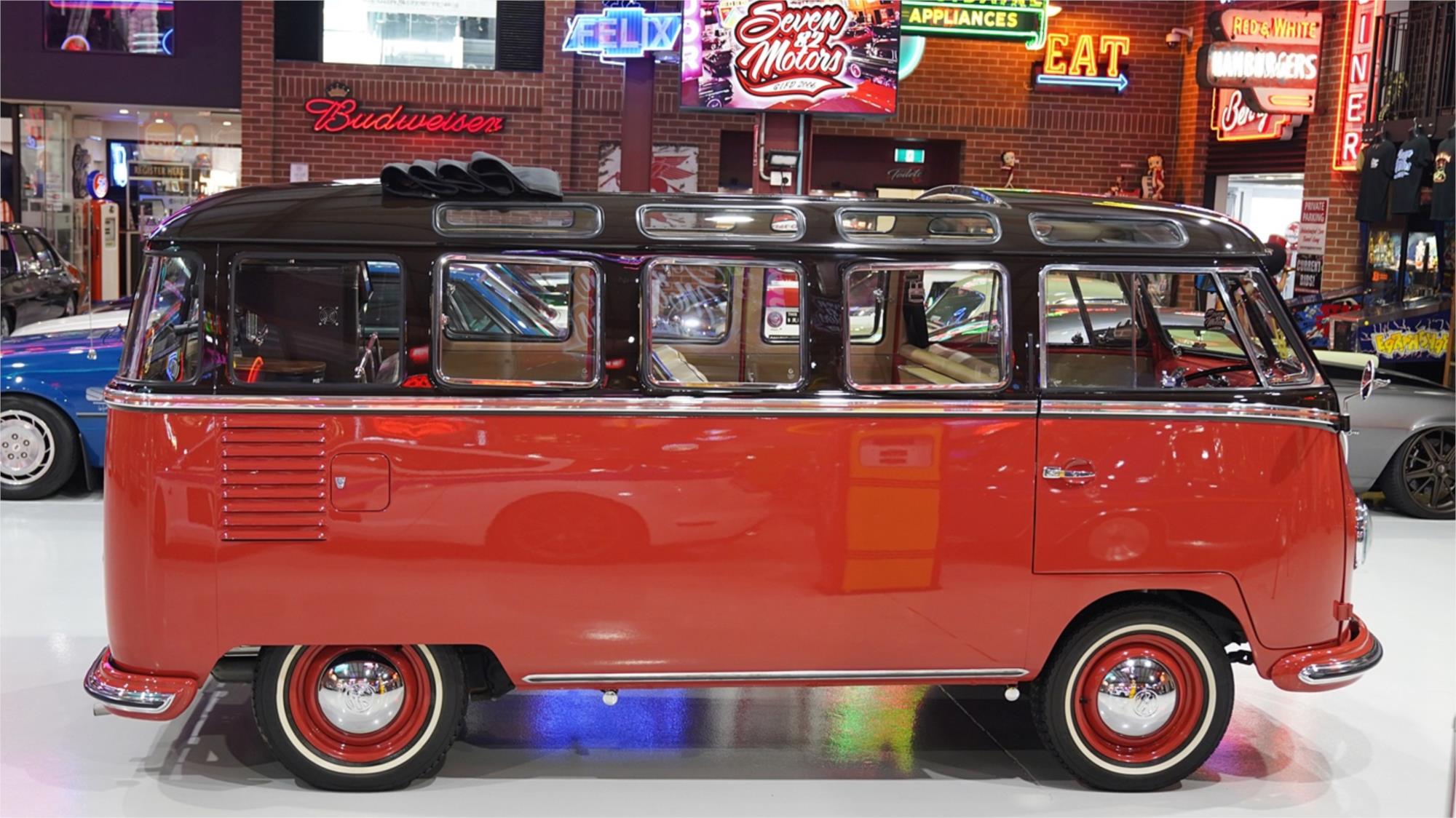 1956 VOLKSWAGEN KOMBI MANUAL BUS