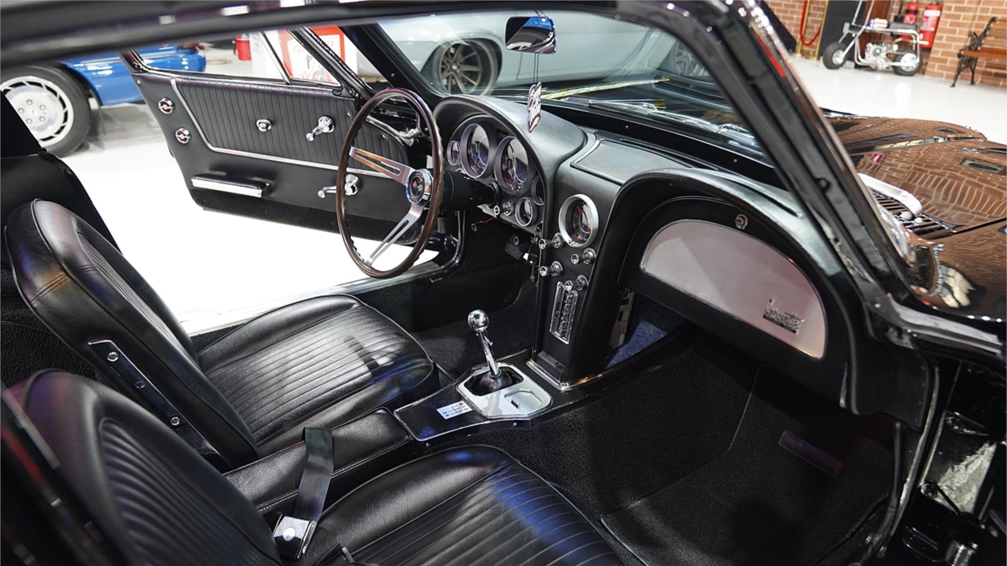 1964 CHEVROLET CORVETTE C2 STING RAY MANUAL COUPE