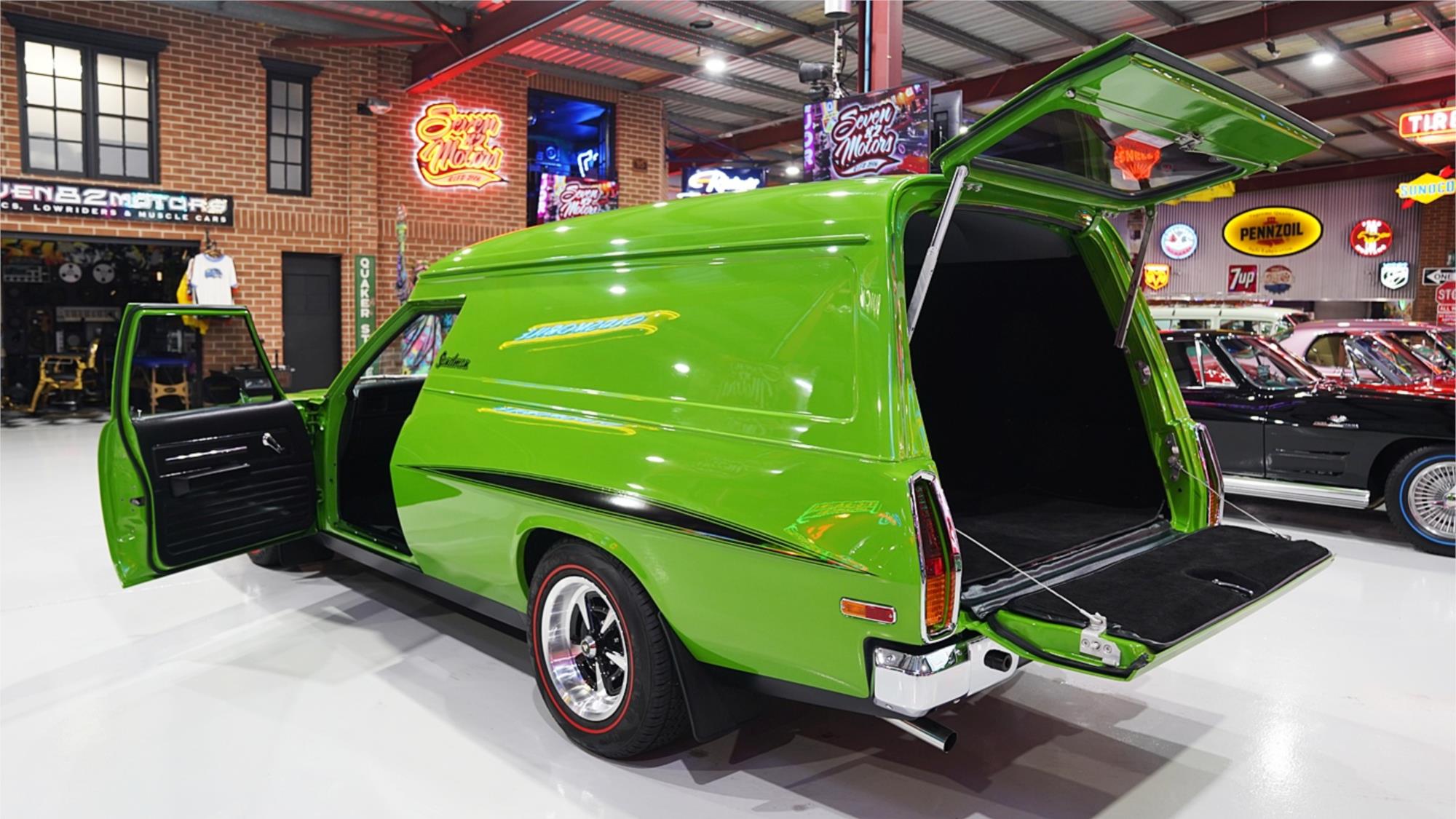 1975 HOLDEN SANDMAN HJ AUTOMATIC PANEL VAN