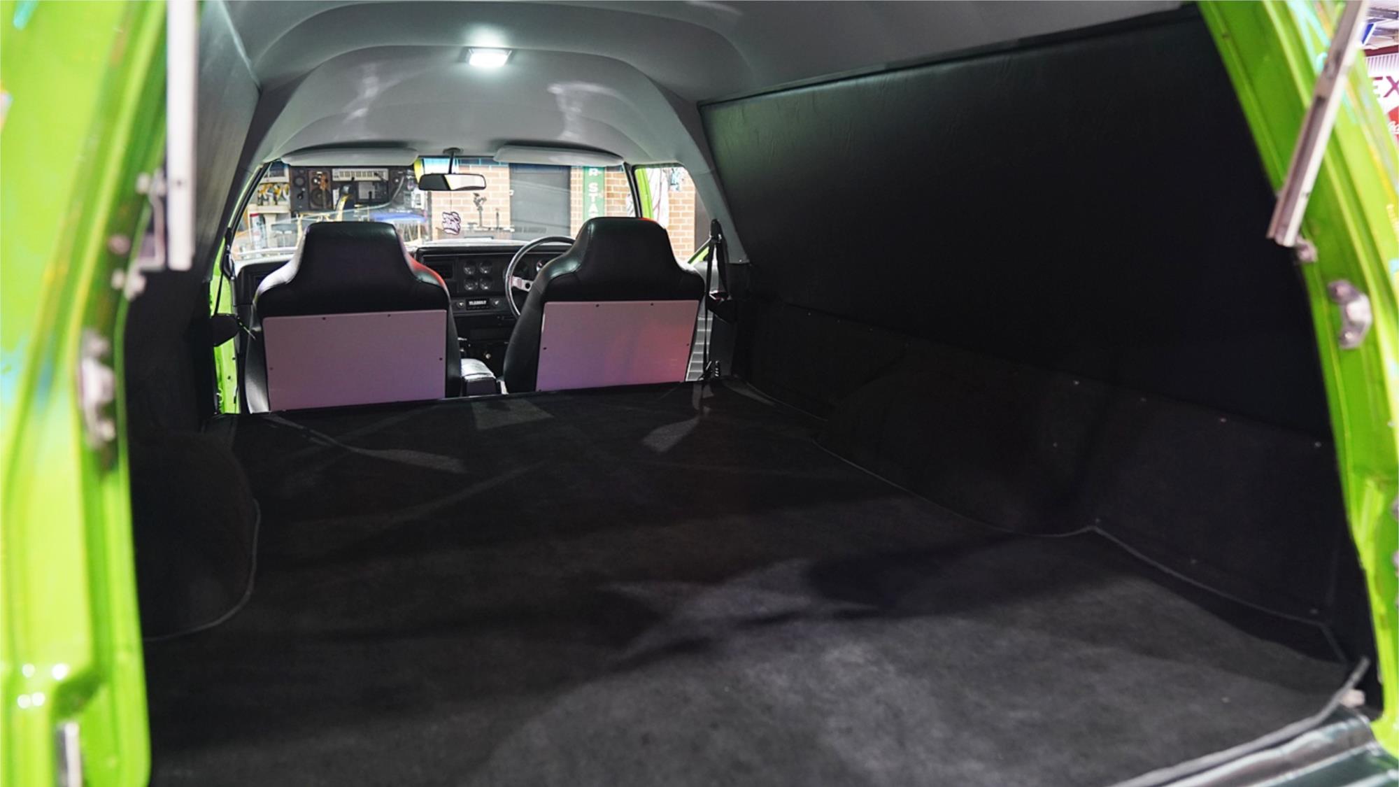 1975 HOLDEN SANDMAN HJ AUTOMATIC PANEL VAN