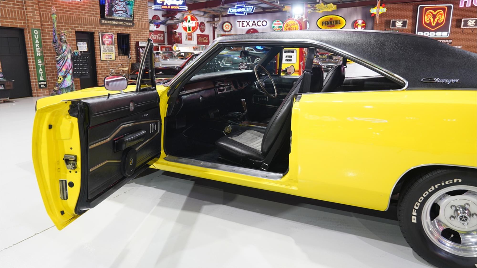 1970 DODGE CHARGER RT 4 SP MANUAL 2D COUPE