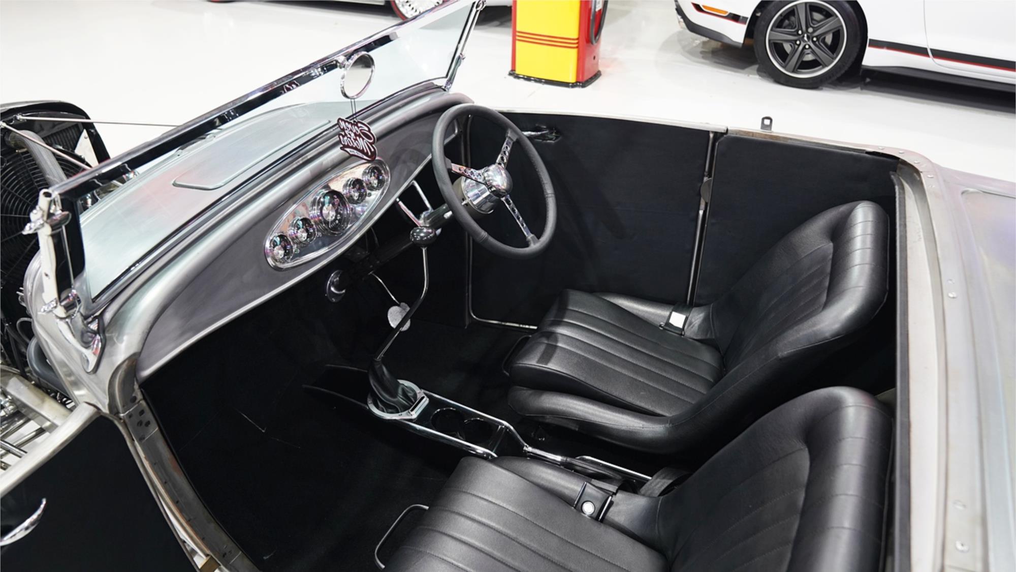 1932 FORD ROADSTER HOT ROD AUTOMATIC ROADSTER