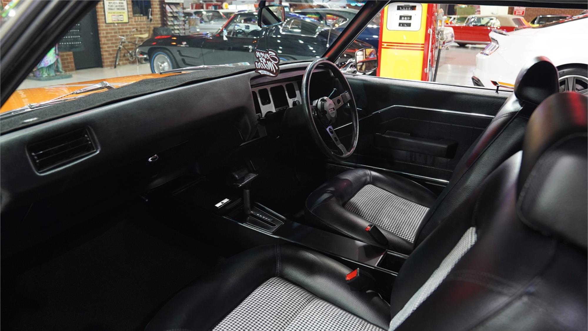 1971 HOLDEN MONARO HQ COUPE