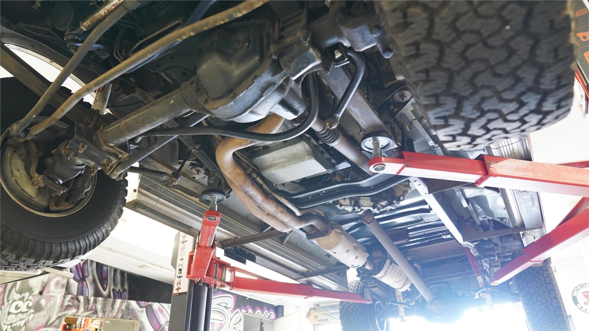 1988 FORD CENTURION CLASSIC 350 AUTOMATIC SUV
