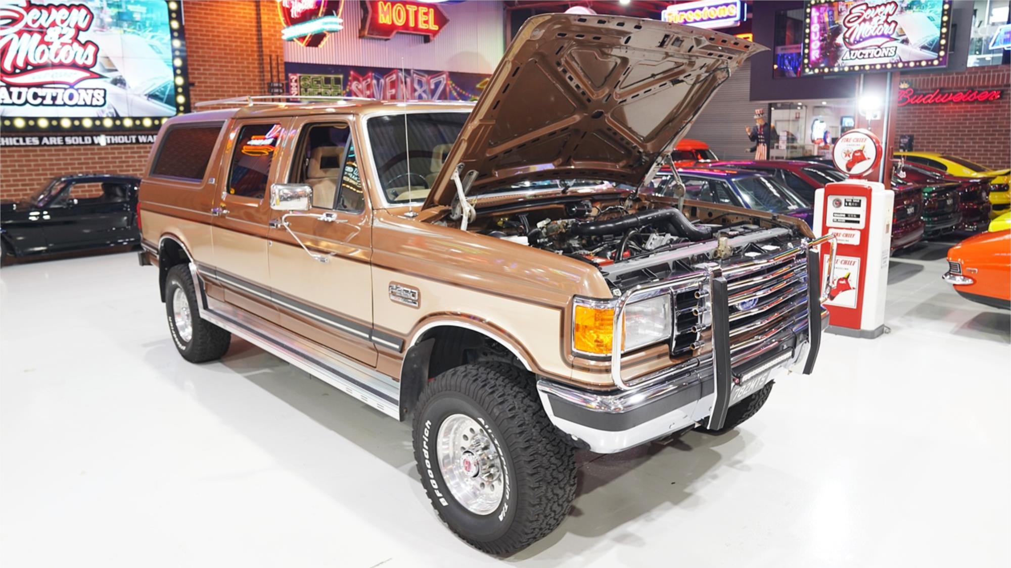 1988 FORD CENTURION CLASSIC 350 AUTOMATIC SUV