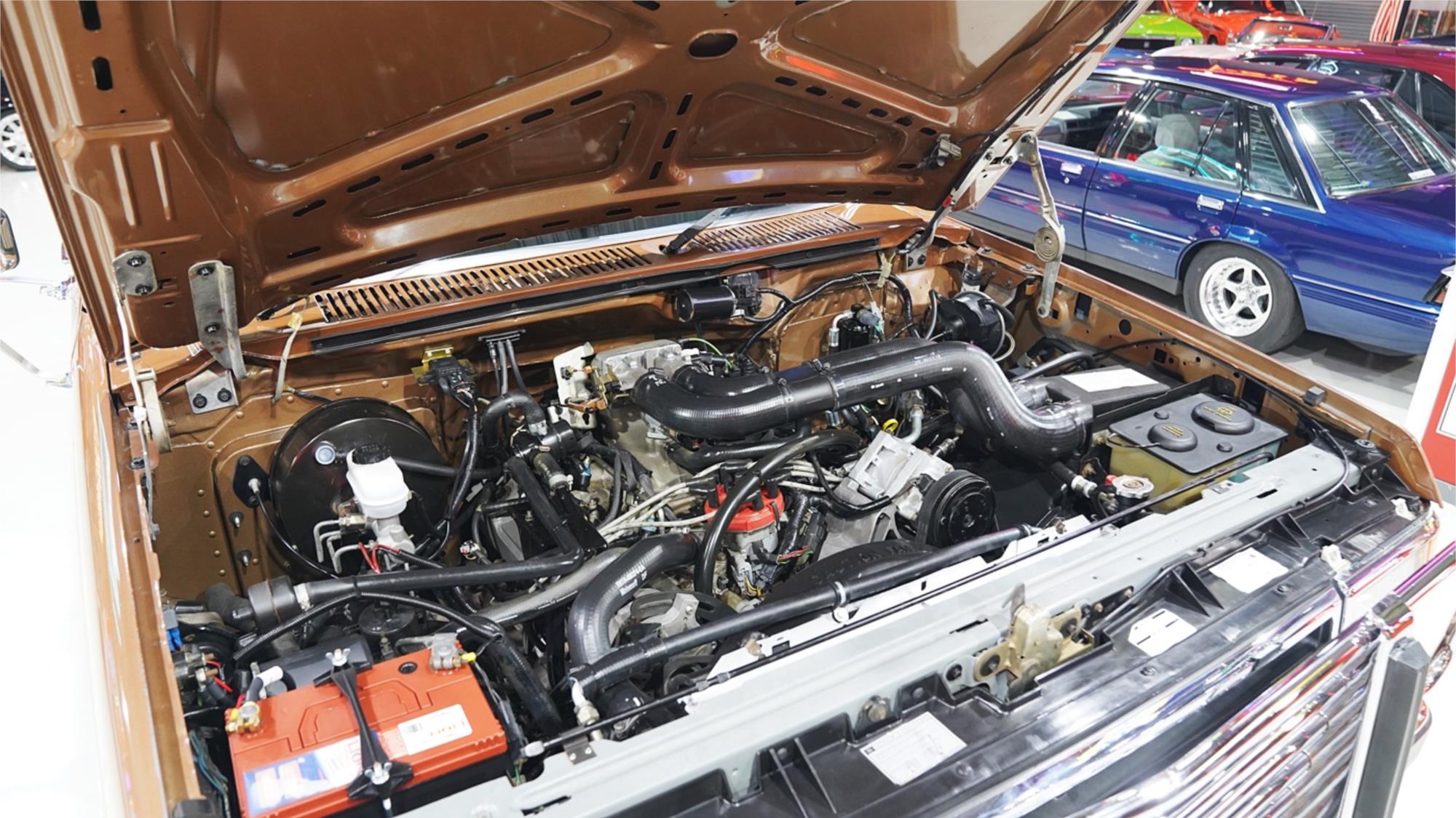1988 FORD CENTURION CLASSIC 350 AUTOMATIC SUV