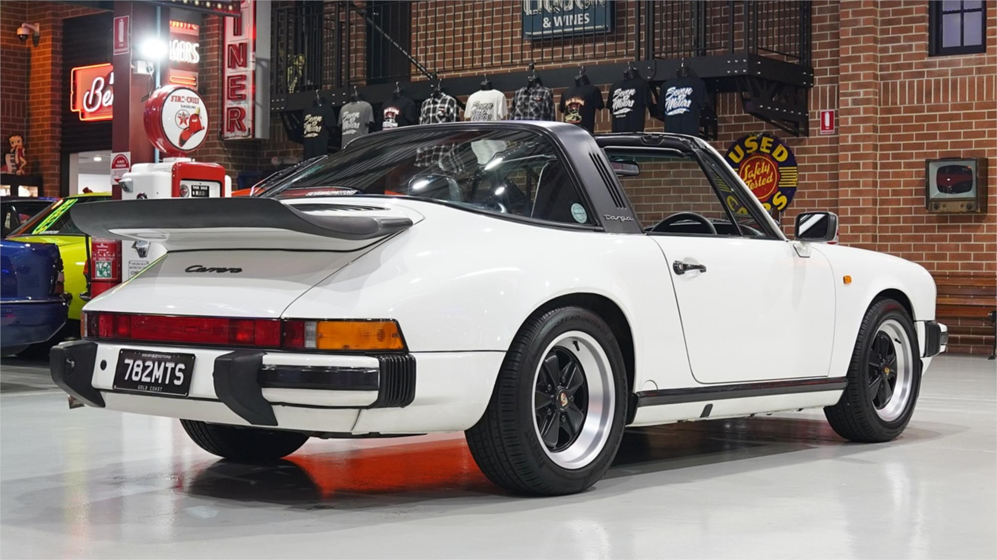 1989 PORSCHE 911 CARRERA MANUAL TARGA