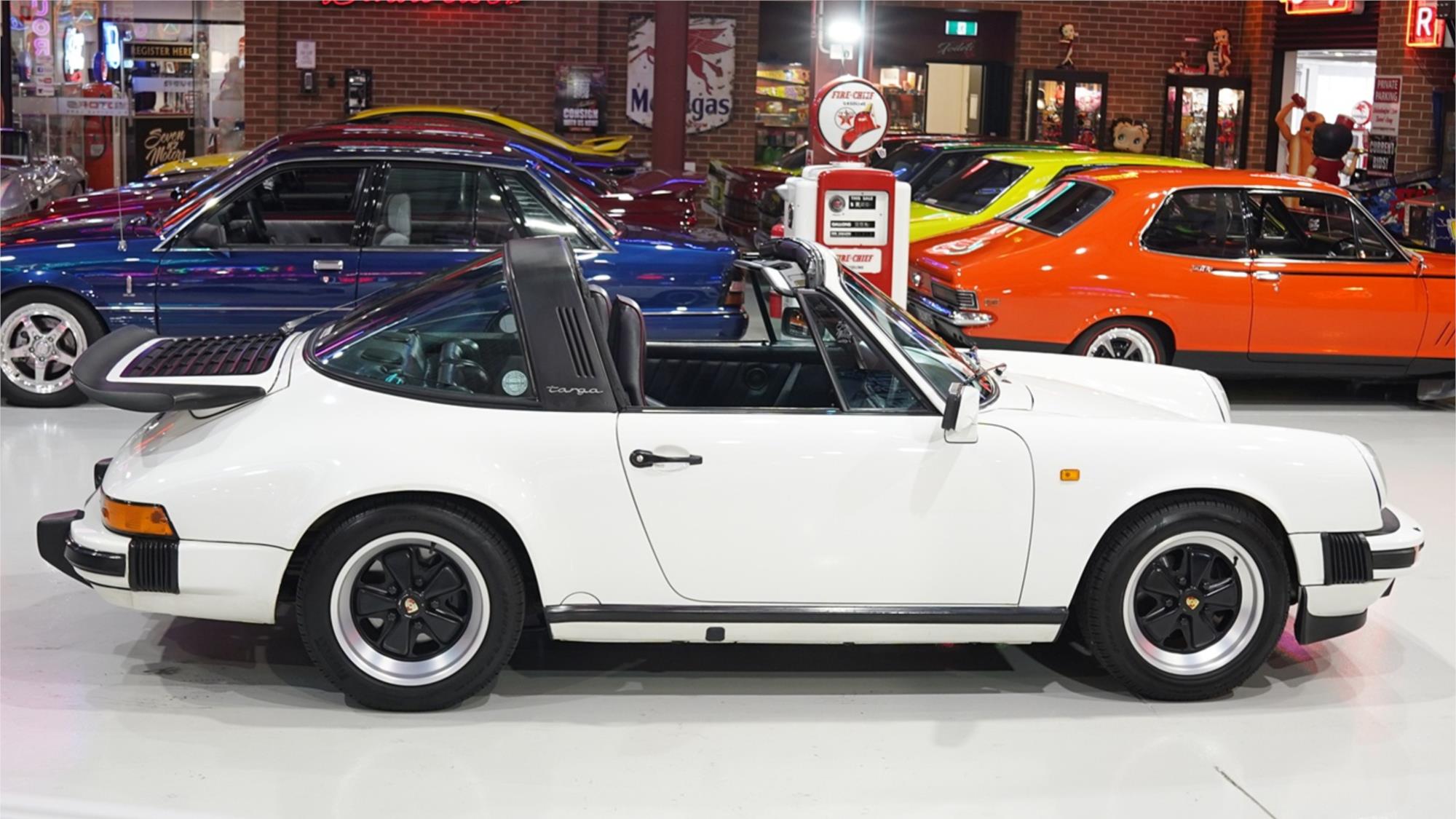 1989 PORSCHE 911 CARRERA MANUAL TARGA