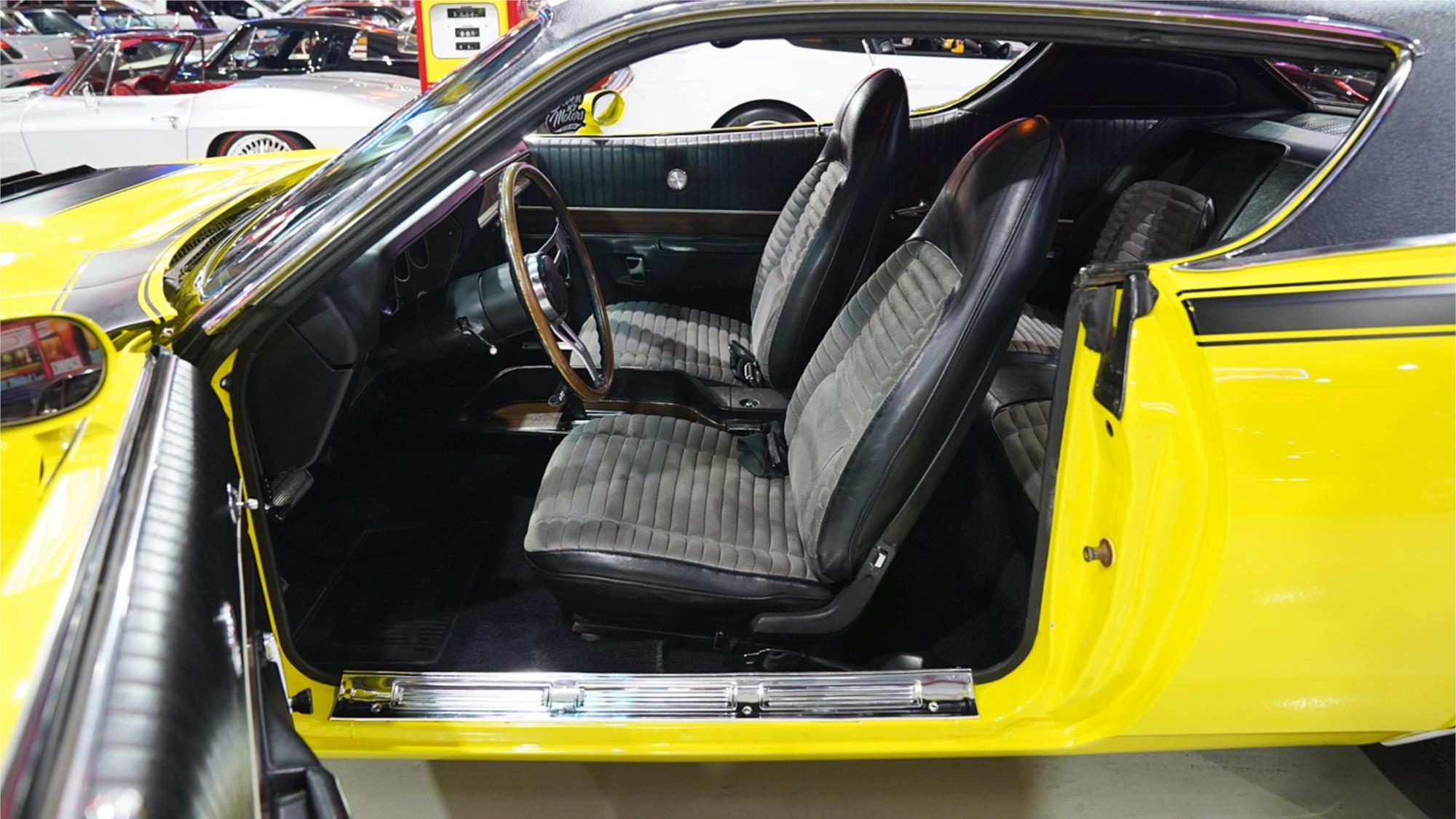 1971 DODGE CHARGER AUTOMATIC COUPE