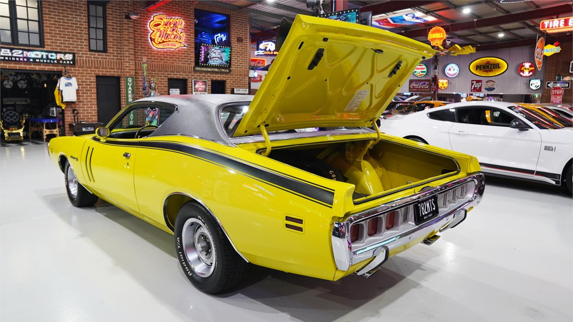 1971 DODGE CHARGER AUTOMATIC COUPE