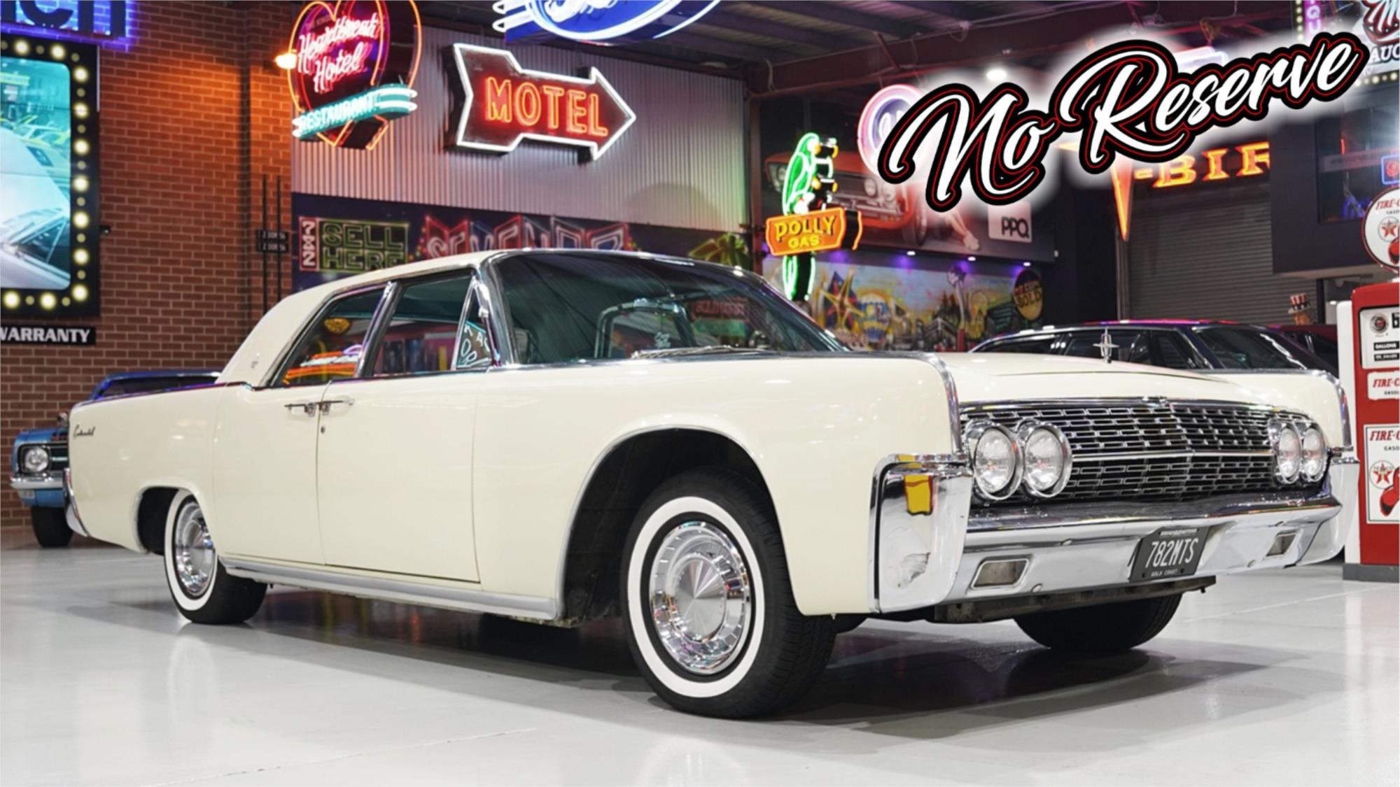 1962 LINCOLN CONTINENTAL AUTOMATIC SEDAN