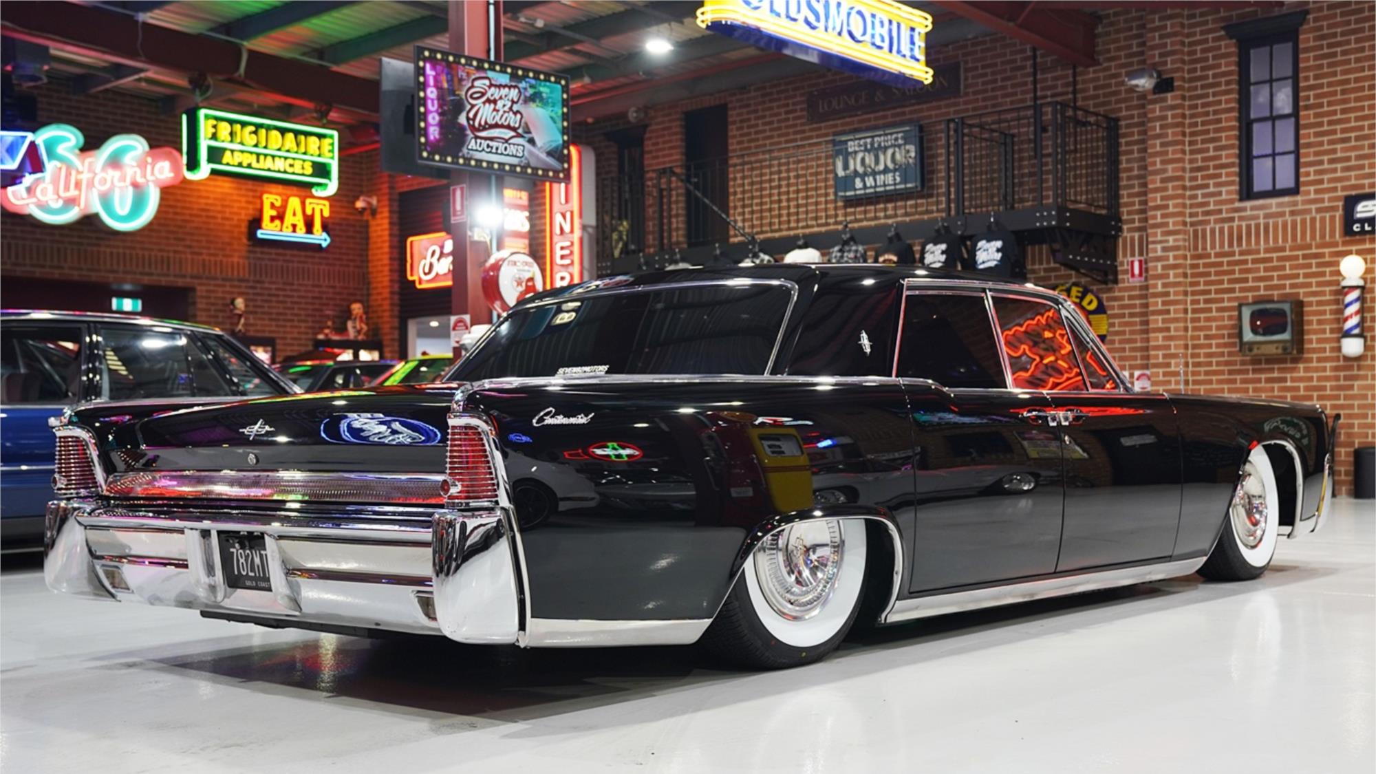 1964 LINCOLN CONTINENTAL AUTOMATIC SEDAN