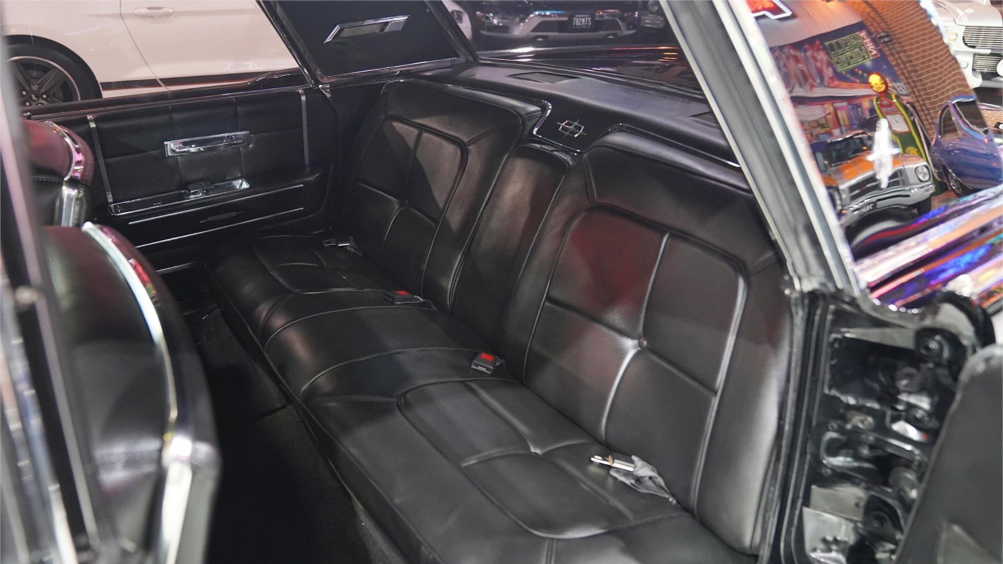 1964 LINCOLN CONTINENTAL AUTOMATIC SEDAN