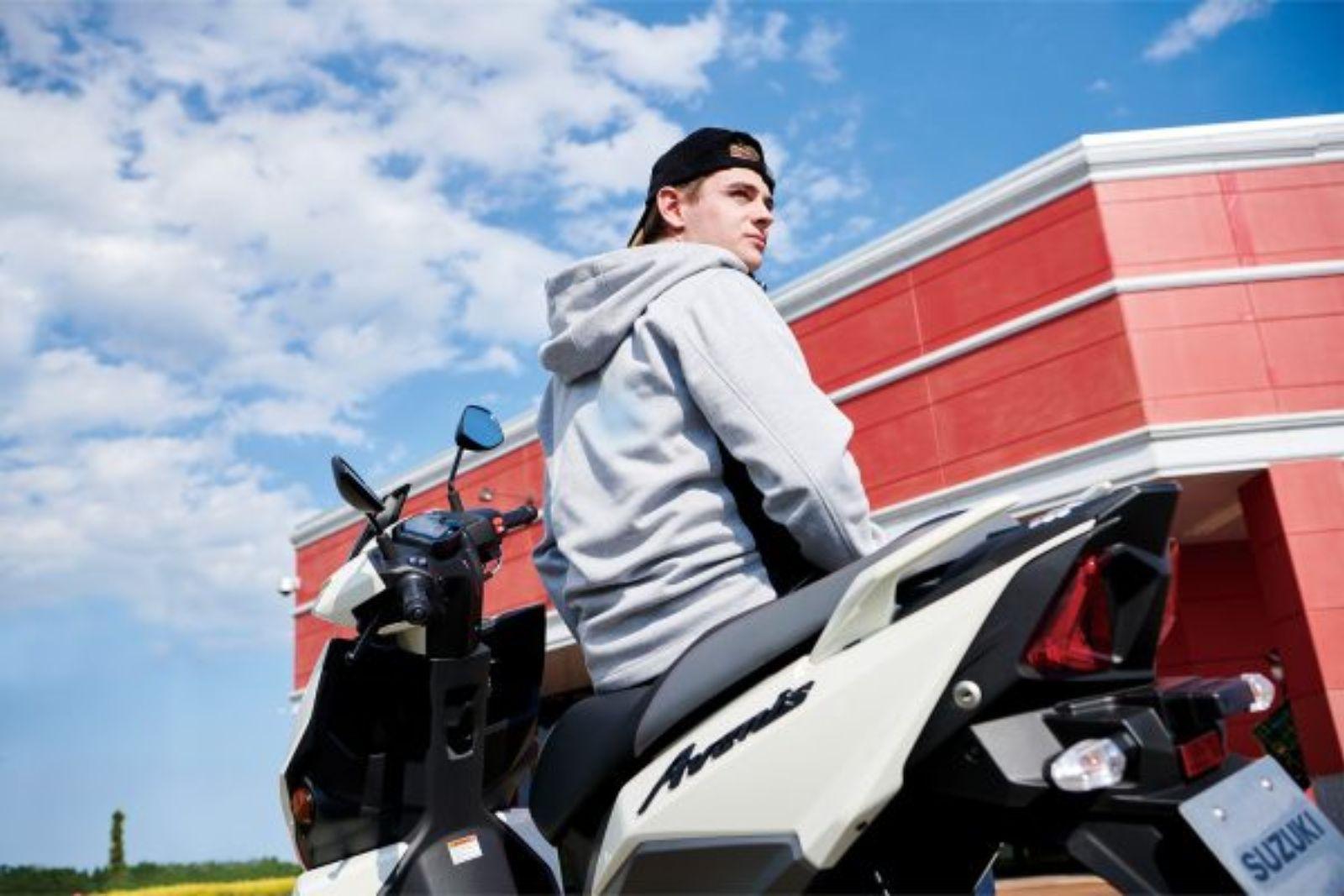 2023 SUZUKI AVENIS 125 SCOOTER