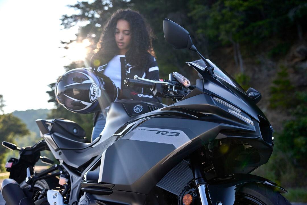2025 YAMAHA YZF-R3 (YZF-R3A) SPORTS