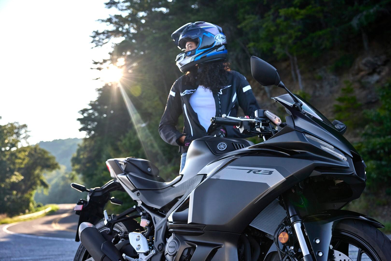 2025 YAMAHA YZF-R3 (YZF-R3A) SPORTS