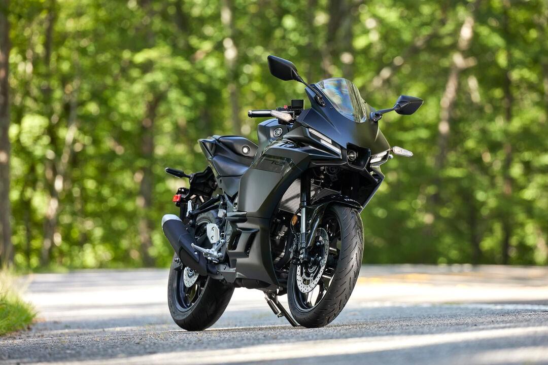 2025 YAMAHA YZF-R3 (YZF-R3A) SPORTS