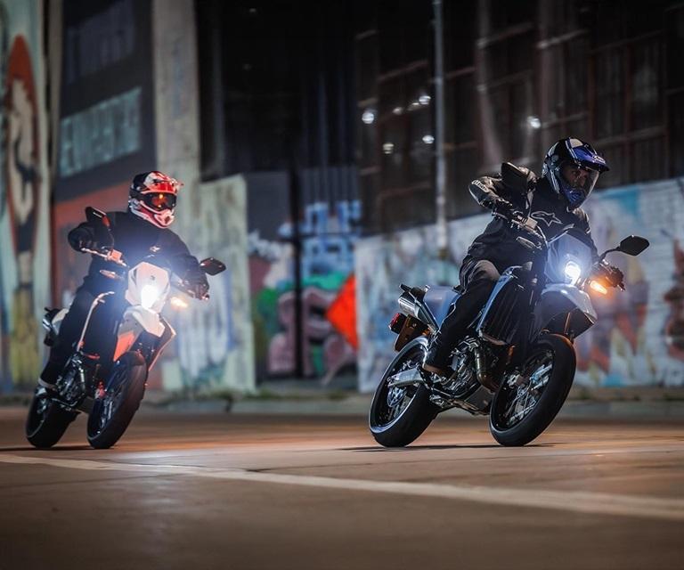 2026 SUZUKI DR-Z4SM DUAL SPORTS