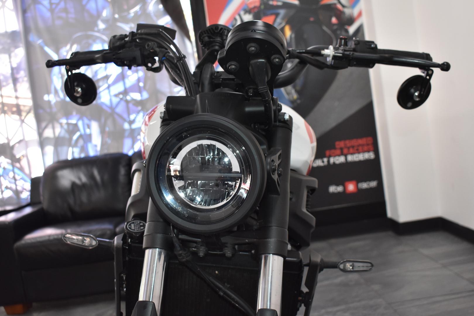 2024 YAMAHA XSR700 ROAD