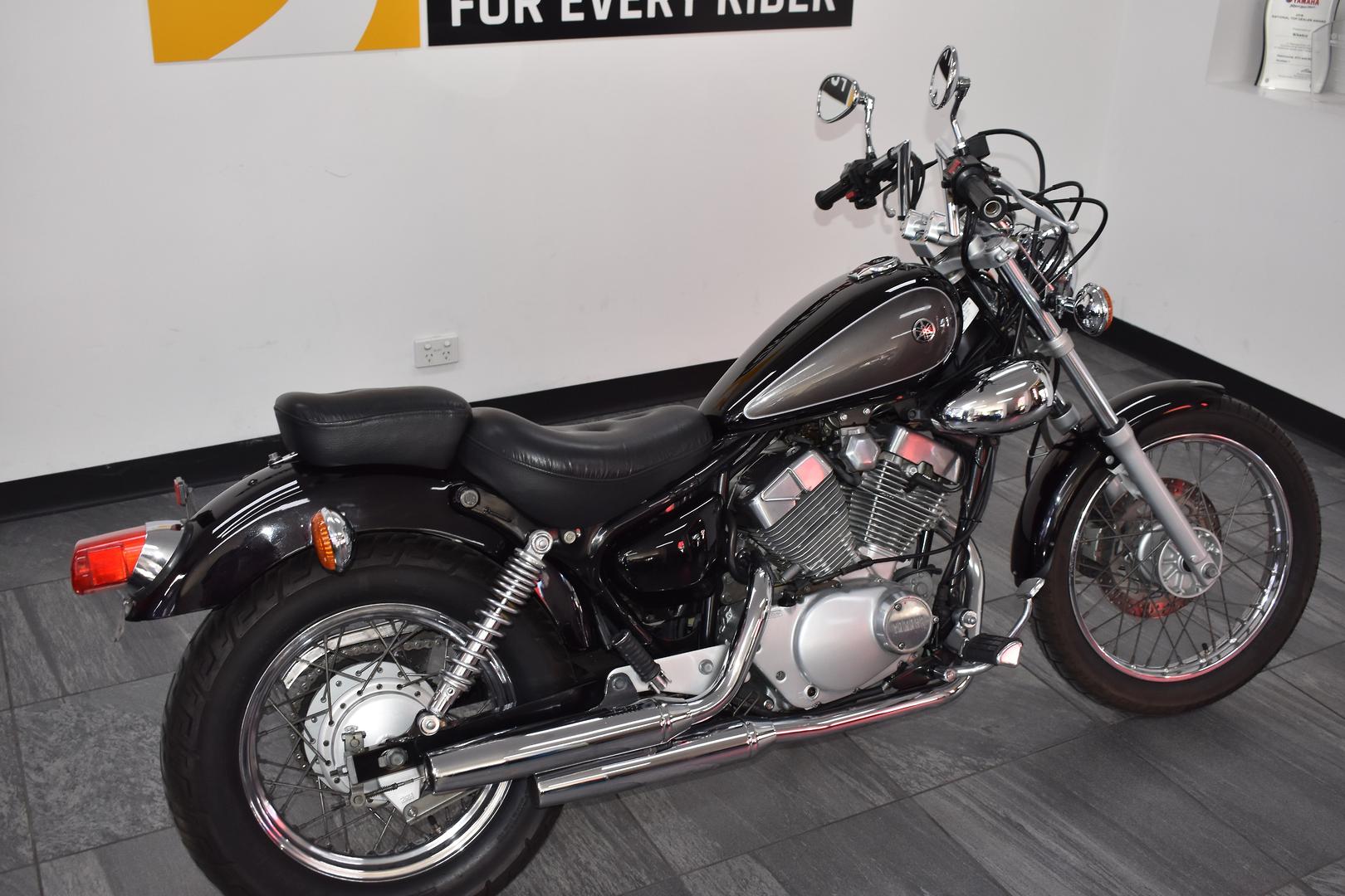 1995 YAMAHA XV250 (VIRAGO VX250S, VX250R) CRUISER