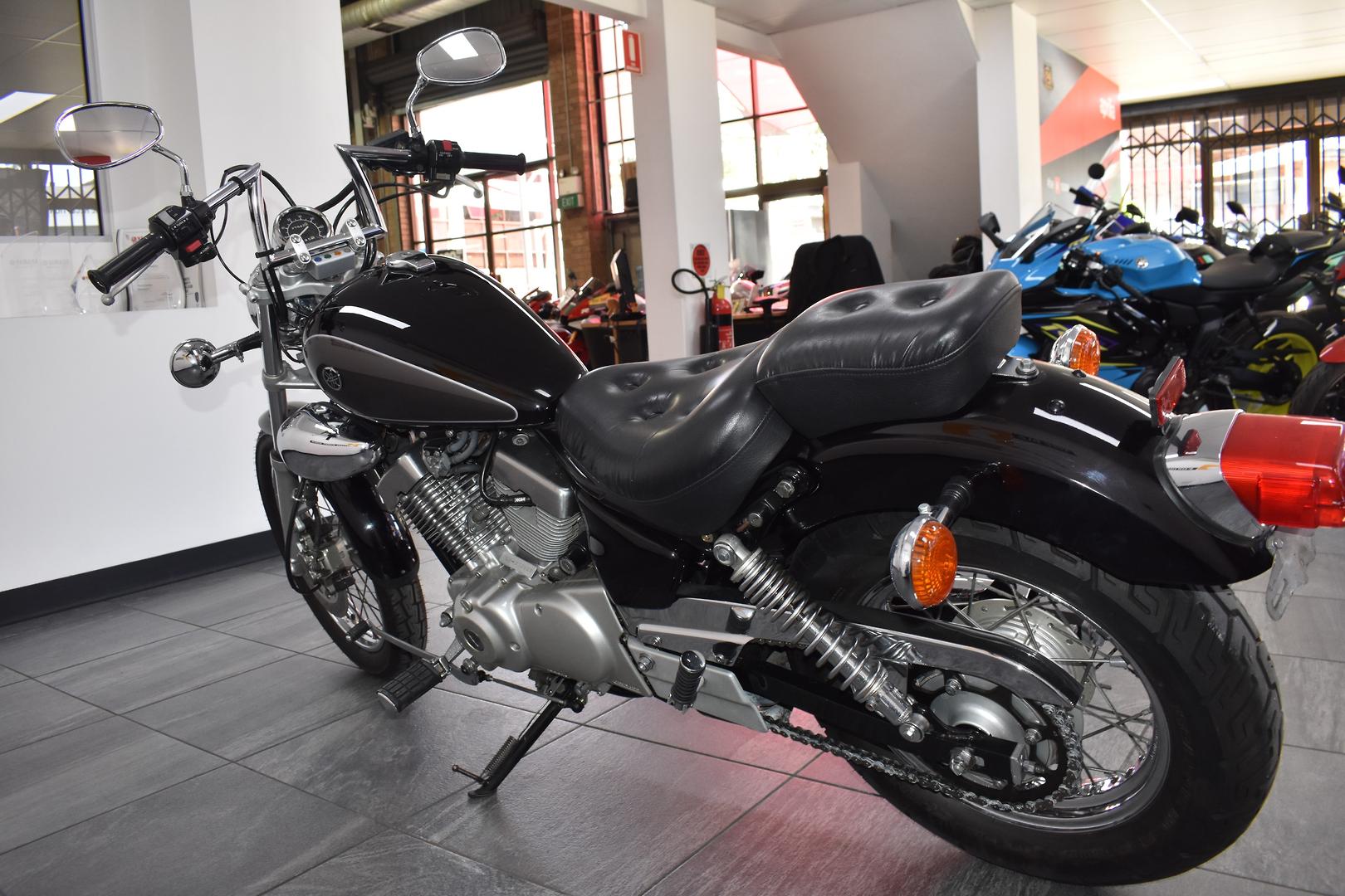 1995 YAMAHA XV250 (VIRAGO VX250S, VX250R) CRUISER
