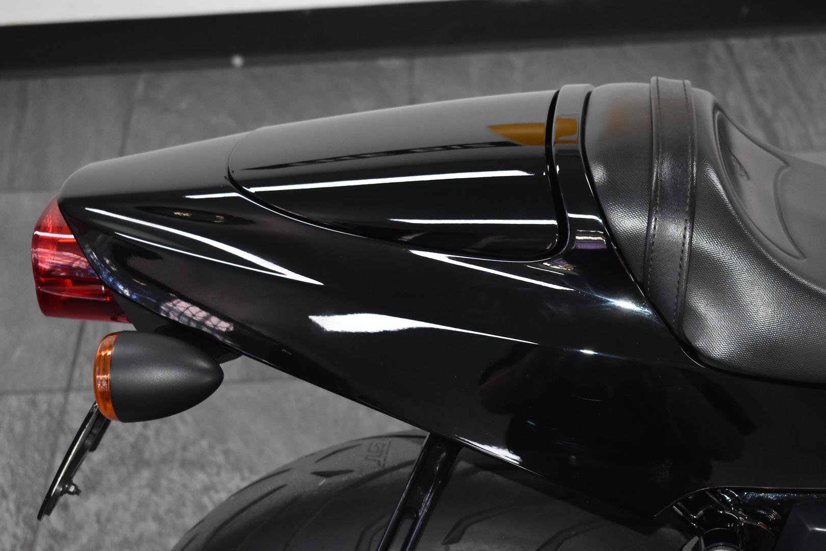 2010 HARLEY-DAVIDSON XR1200 CRUISER