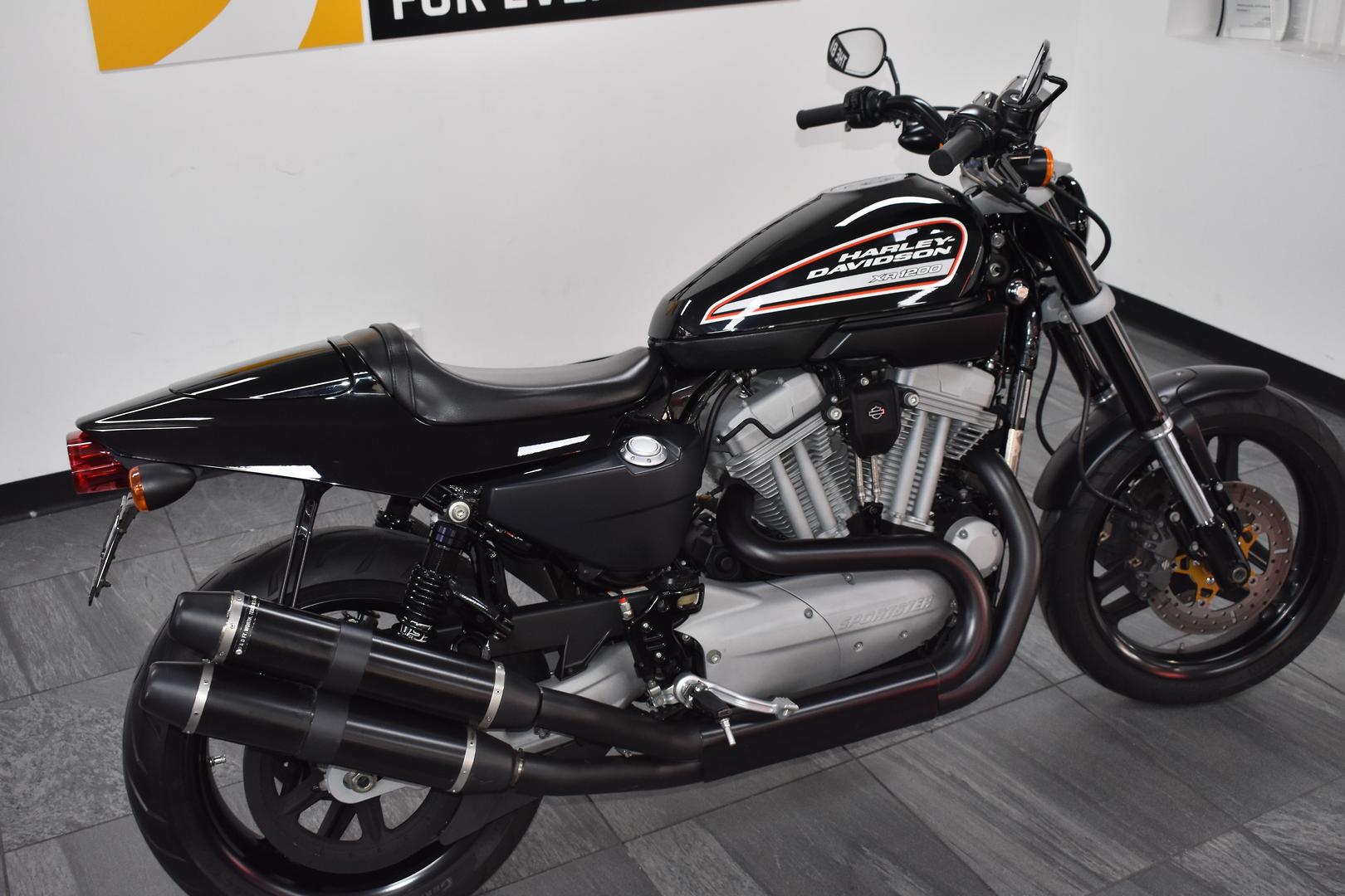2010 HARLEY-DAVIDSON XR1200 CRUISER
