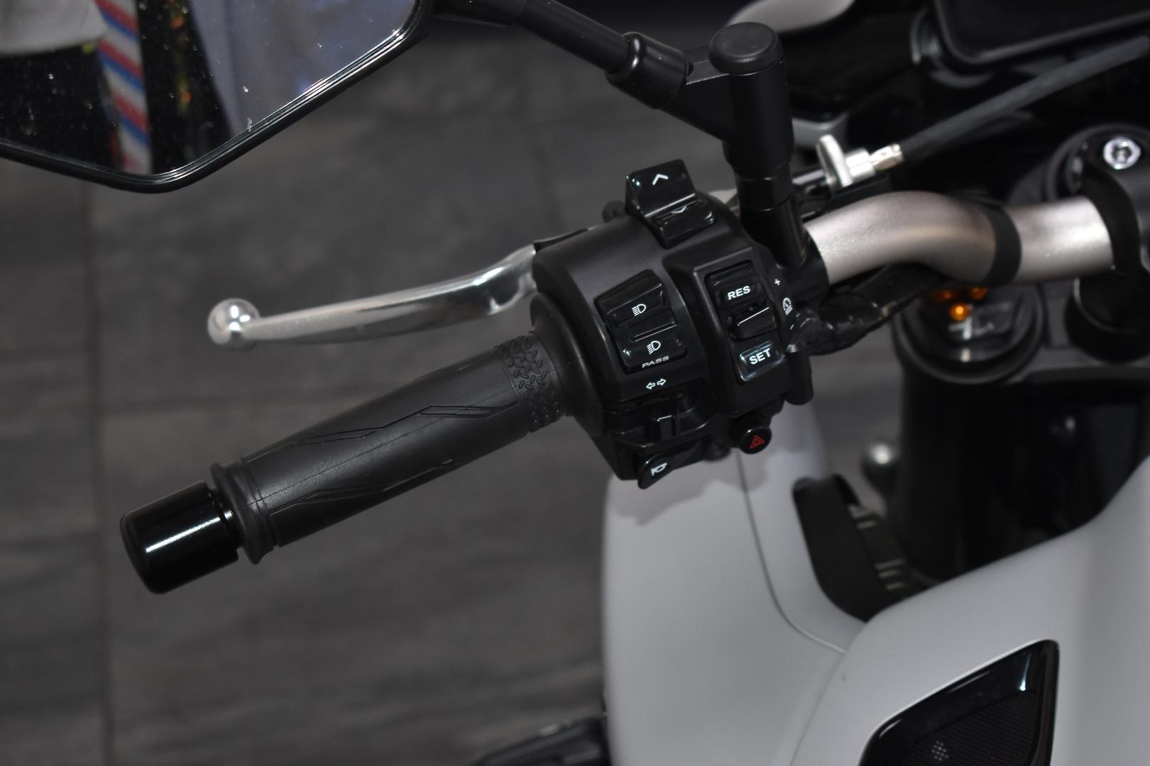 2025 YAMAHA MT-10A SPORTS