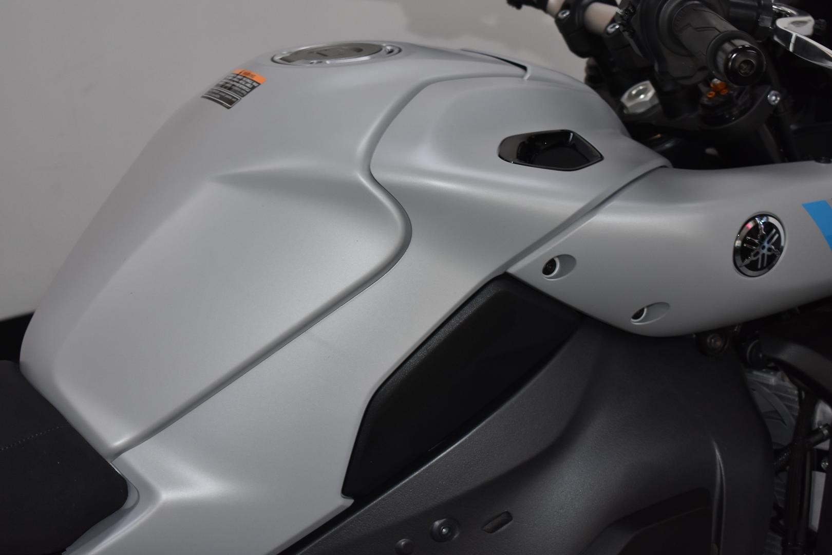 2025 YAMAHA MT-10A SPORTS