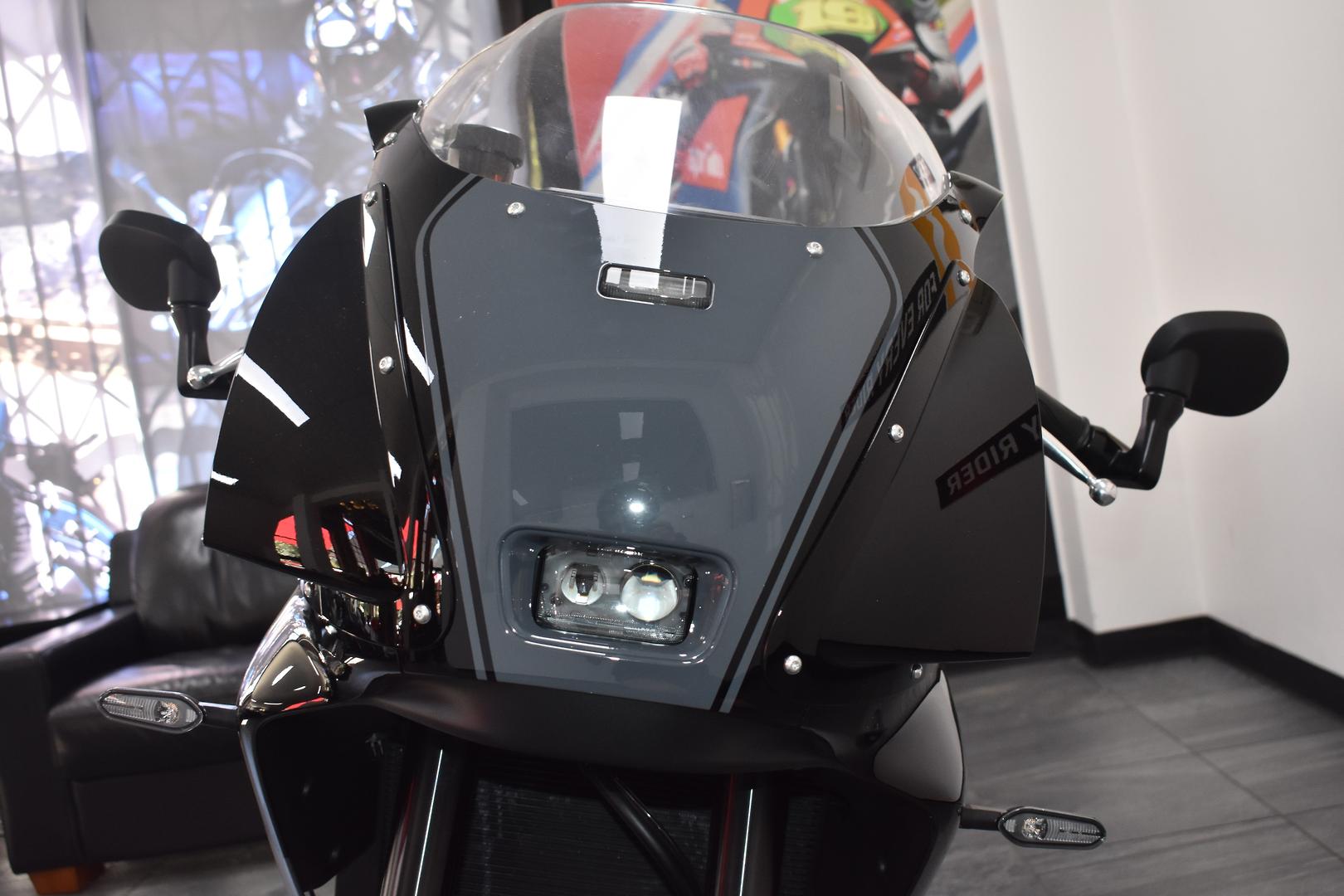 2025 YAMAHA XSR900GP (MTM890ASP) DUAL SPORTS