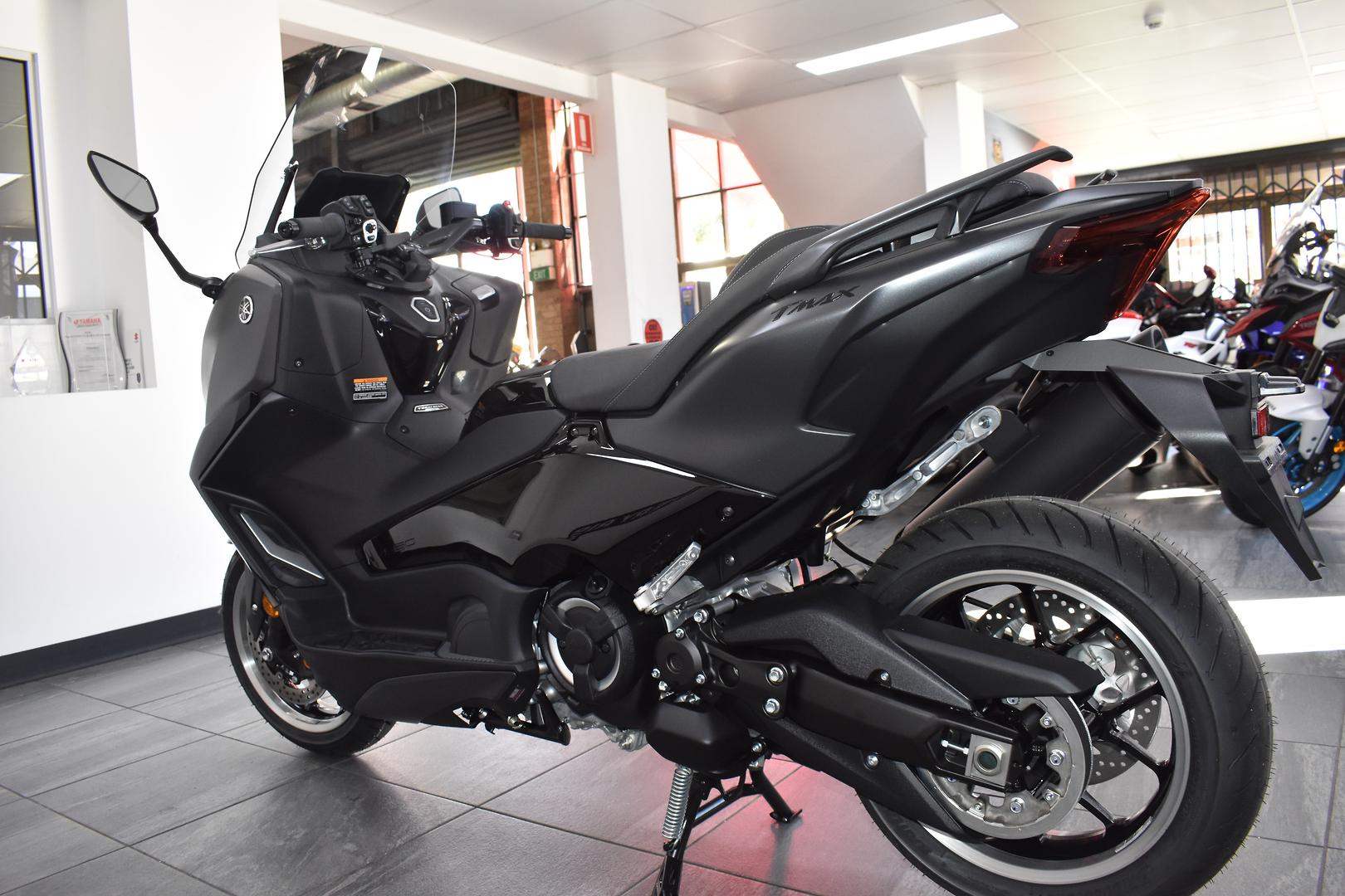 2026 YAMAHA TMAX 560 TECH MAX SCOOTER