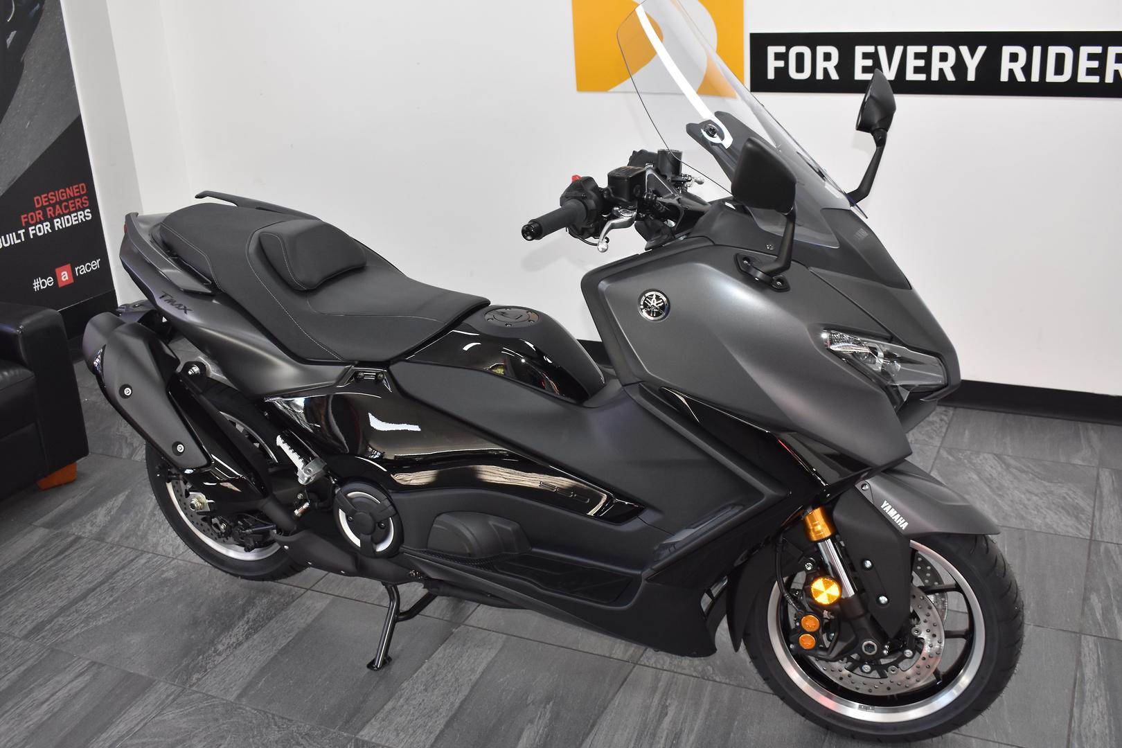 2026 YAMAHA TMAX 560 TECH MAX SCOOTER