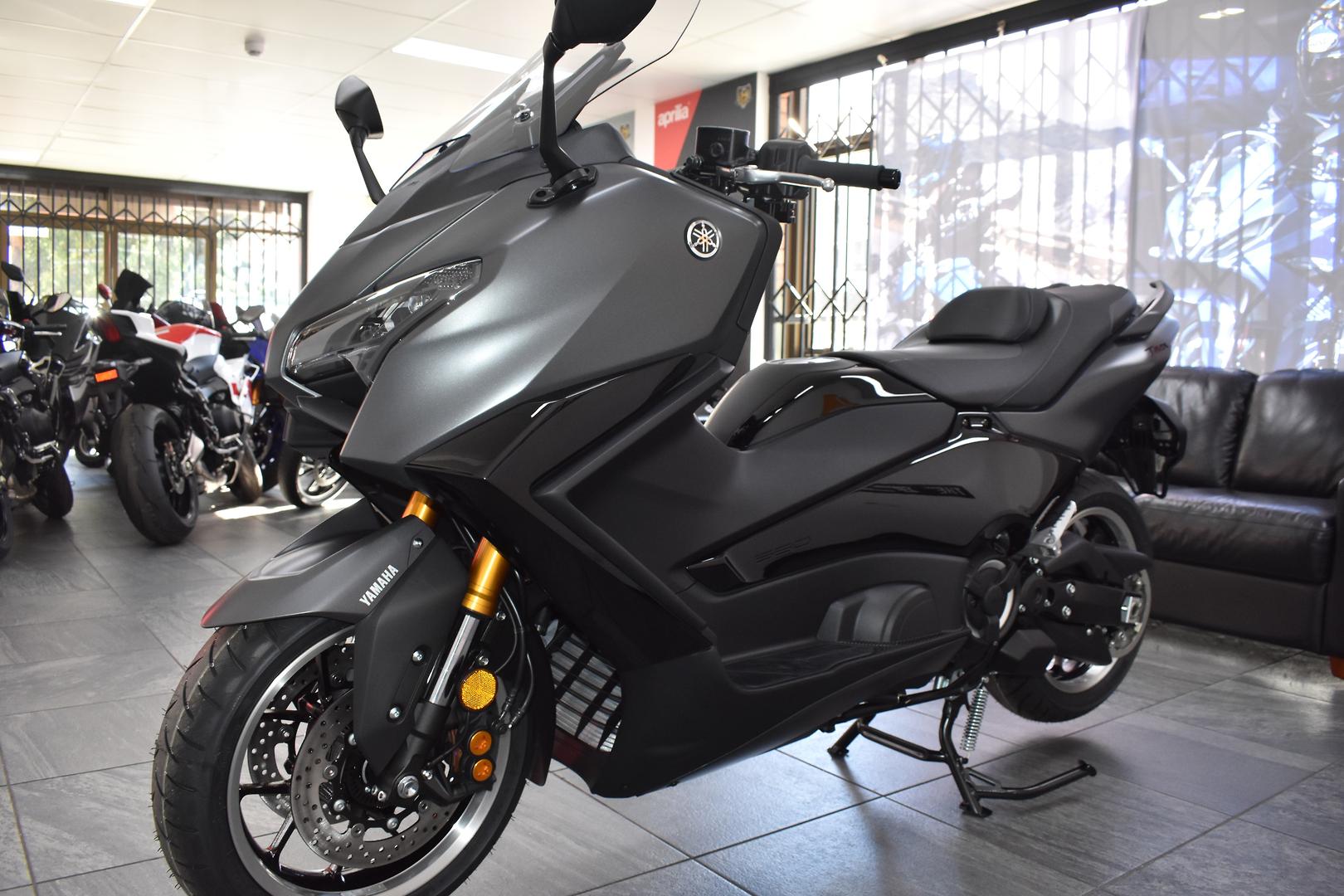 2026 YAMAHA TMAX 560 TECH MAX SCOOTER