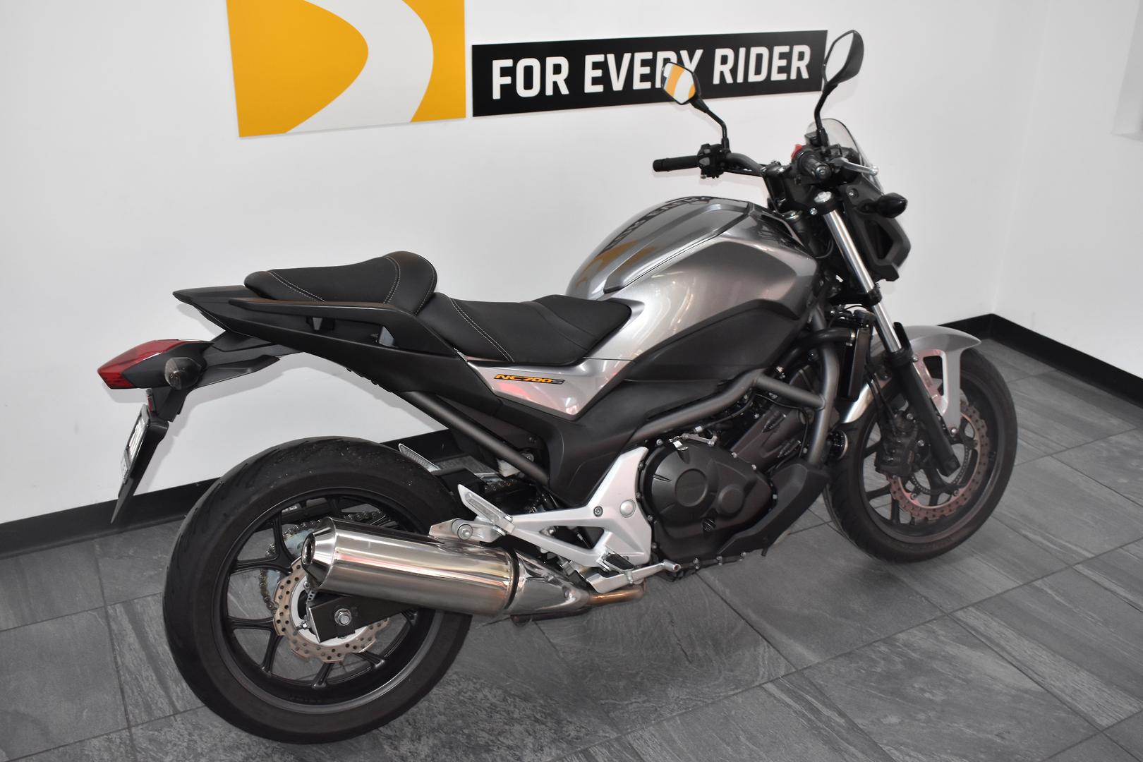 2013 HONDA NC700SA ROAD