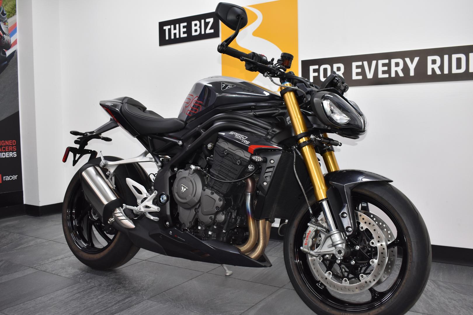2025 TRIUMPH SPEED TRIPLE 1200 RS ROAD