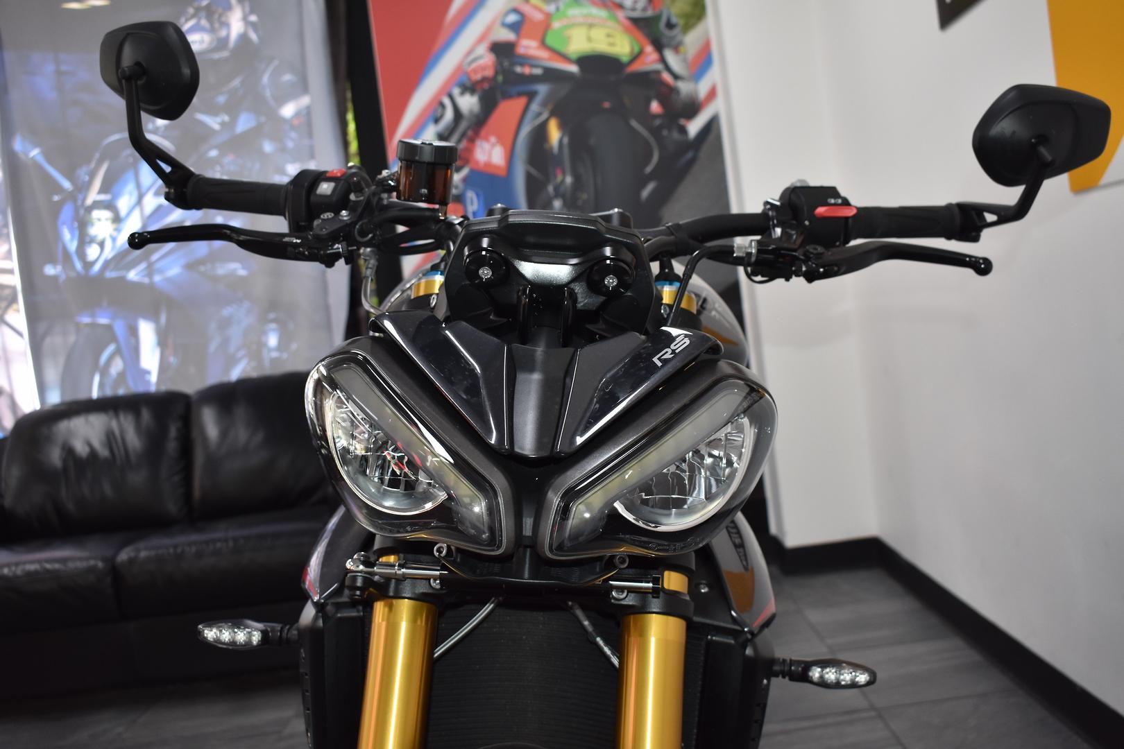 2025 TRIUMPH SPEED TRIPLE 1200 RS ROAD
