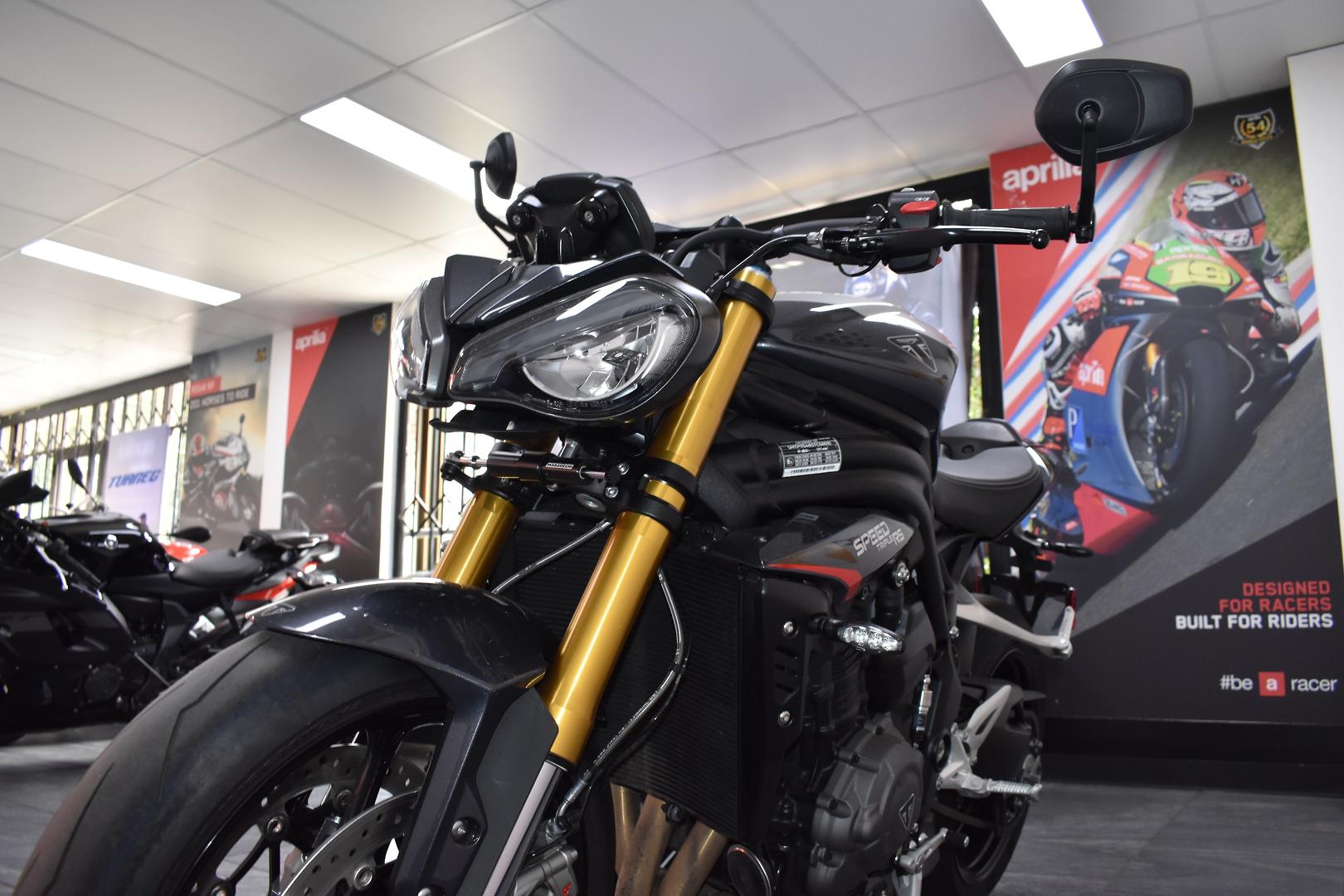 2025 TRIUMPH SPEED TRIPLE 1200 RS ROAD