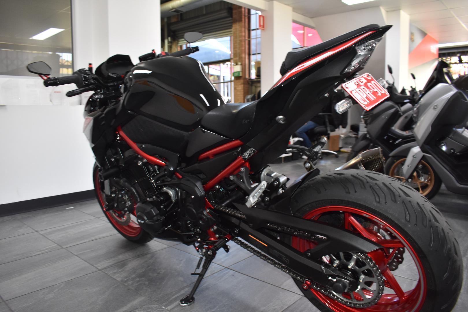 2024 KAWASAKI Z900 (ZR900) SPORTS